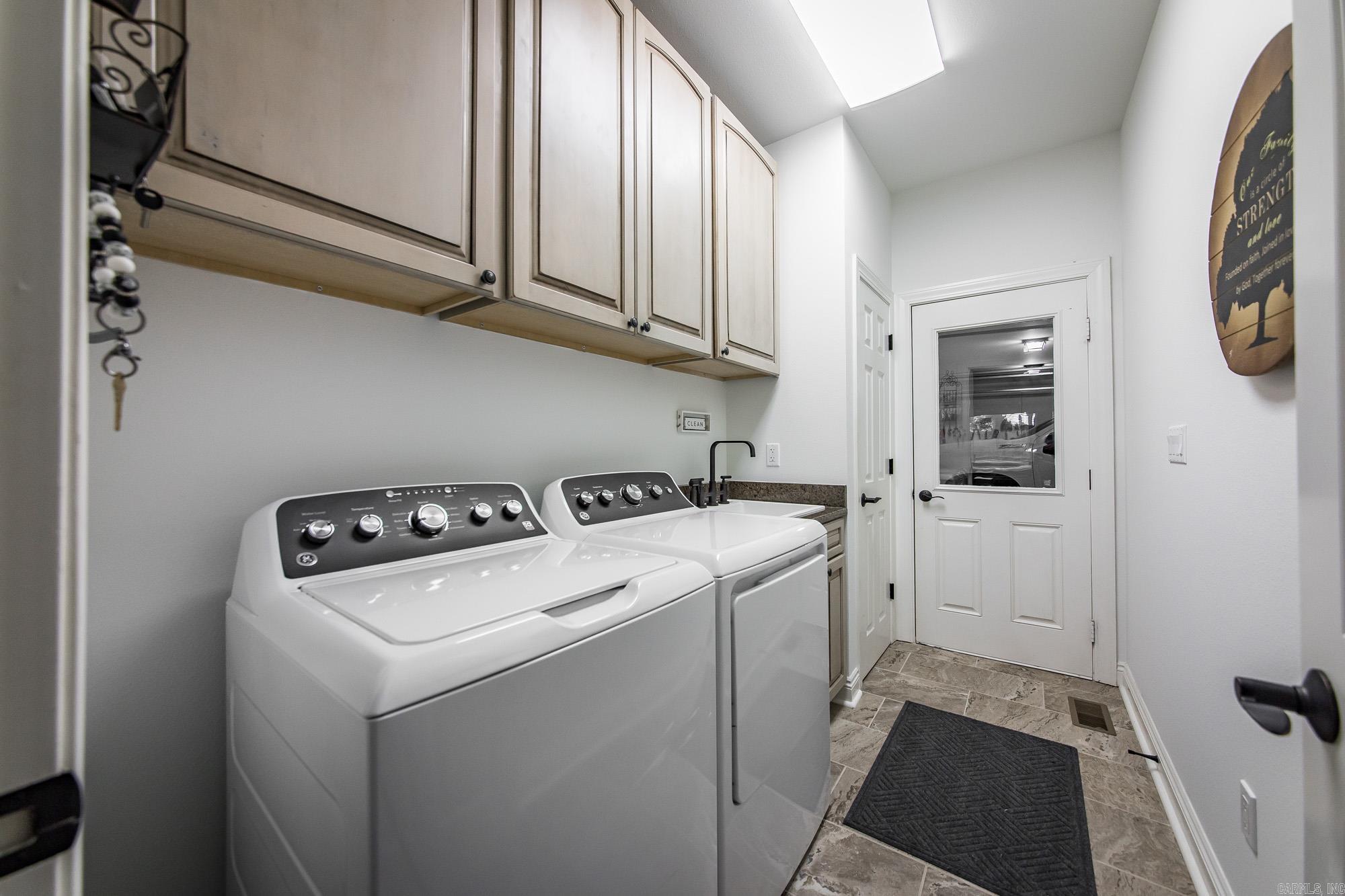 MOUNTAIN RANCH - Residential