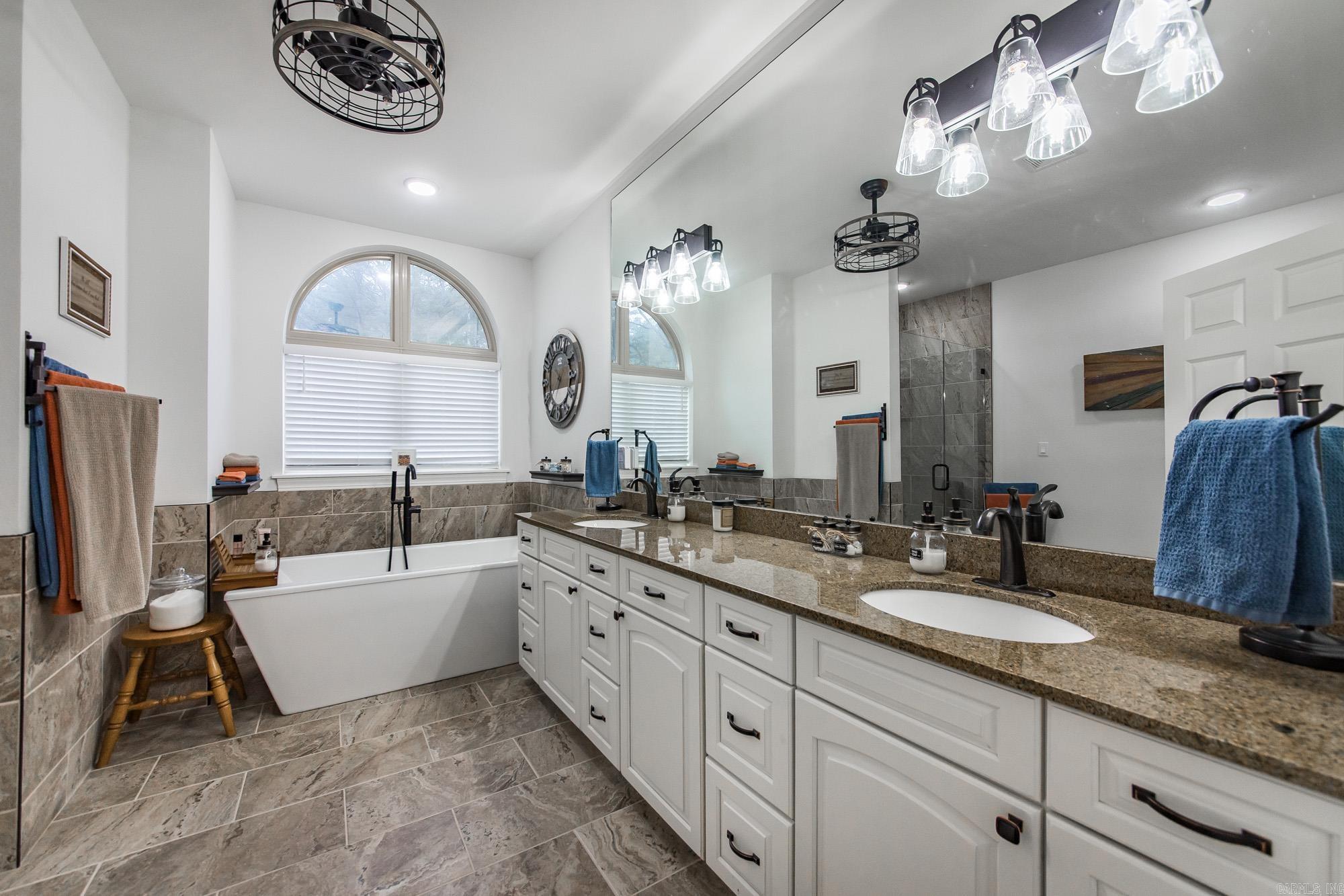 MOUNTAIN RANCH - Residential