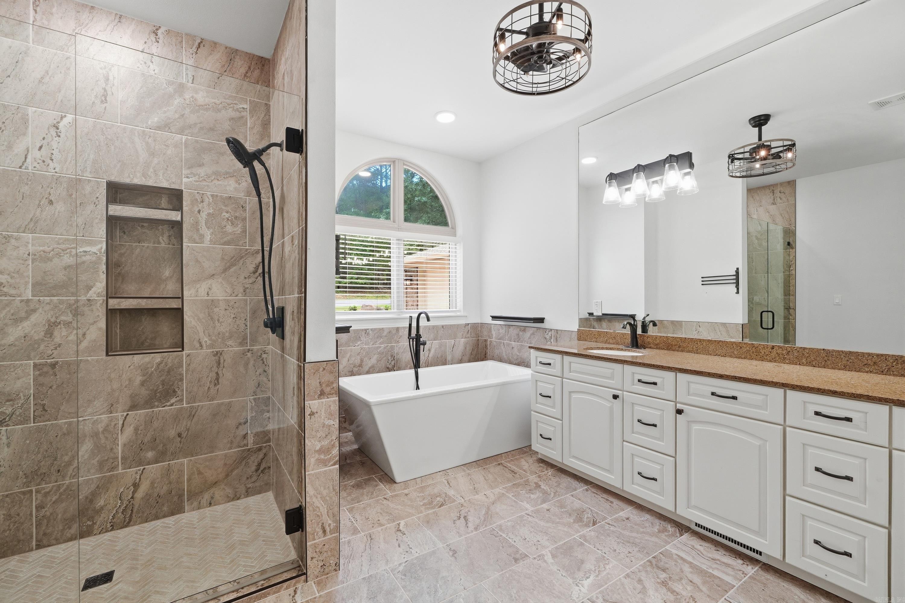 MOUNTAIN RANCH - Residential