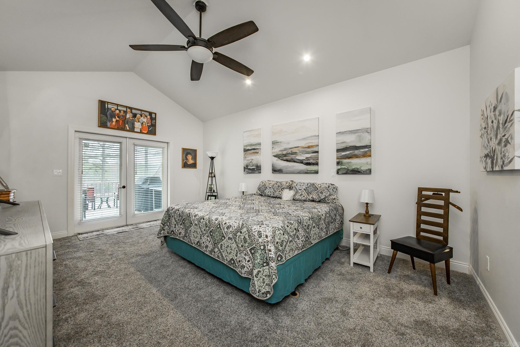 MOUNTAIN RANCH - Residential