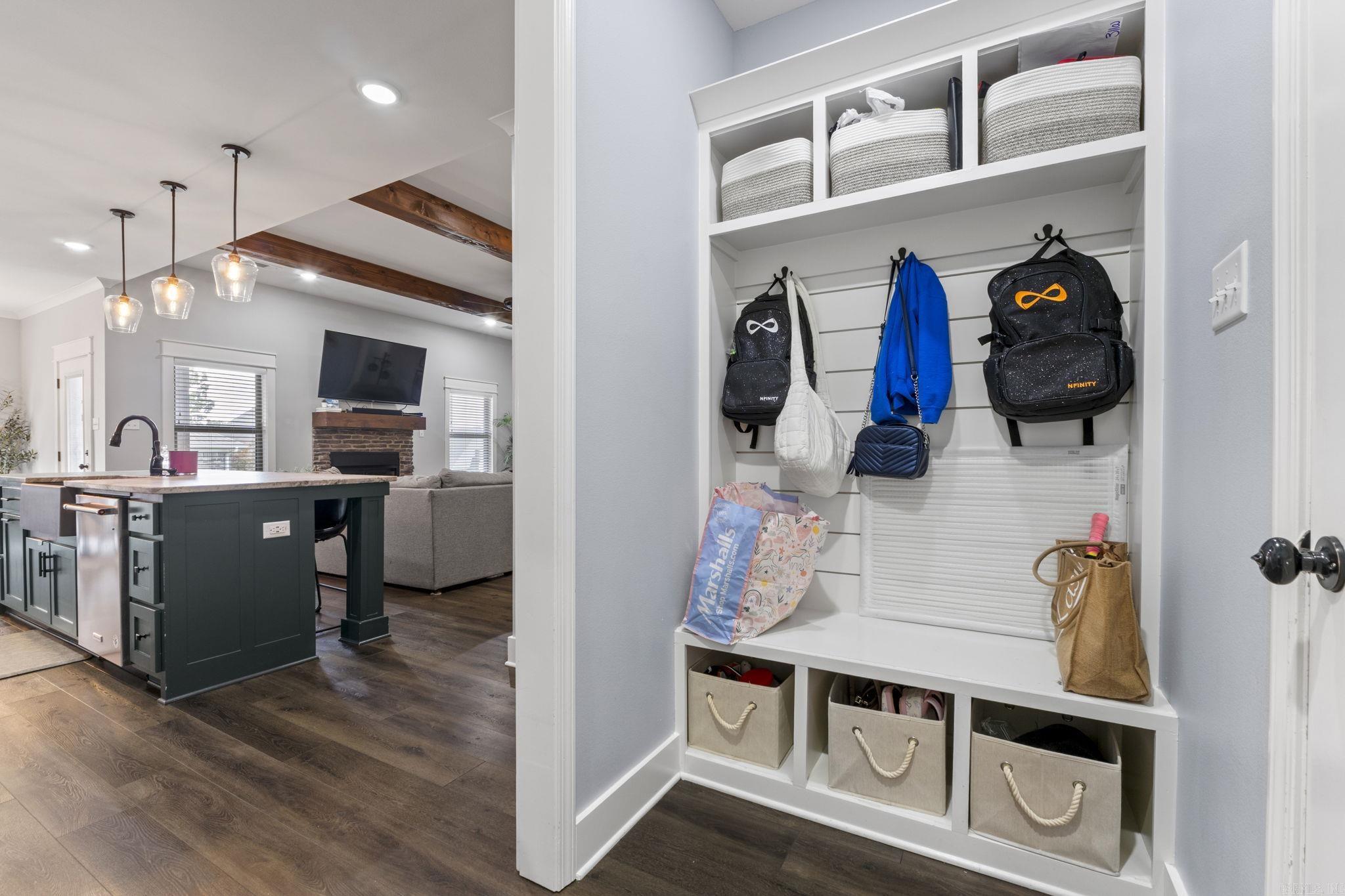 CREEKSIDE ADDN - Residential