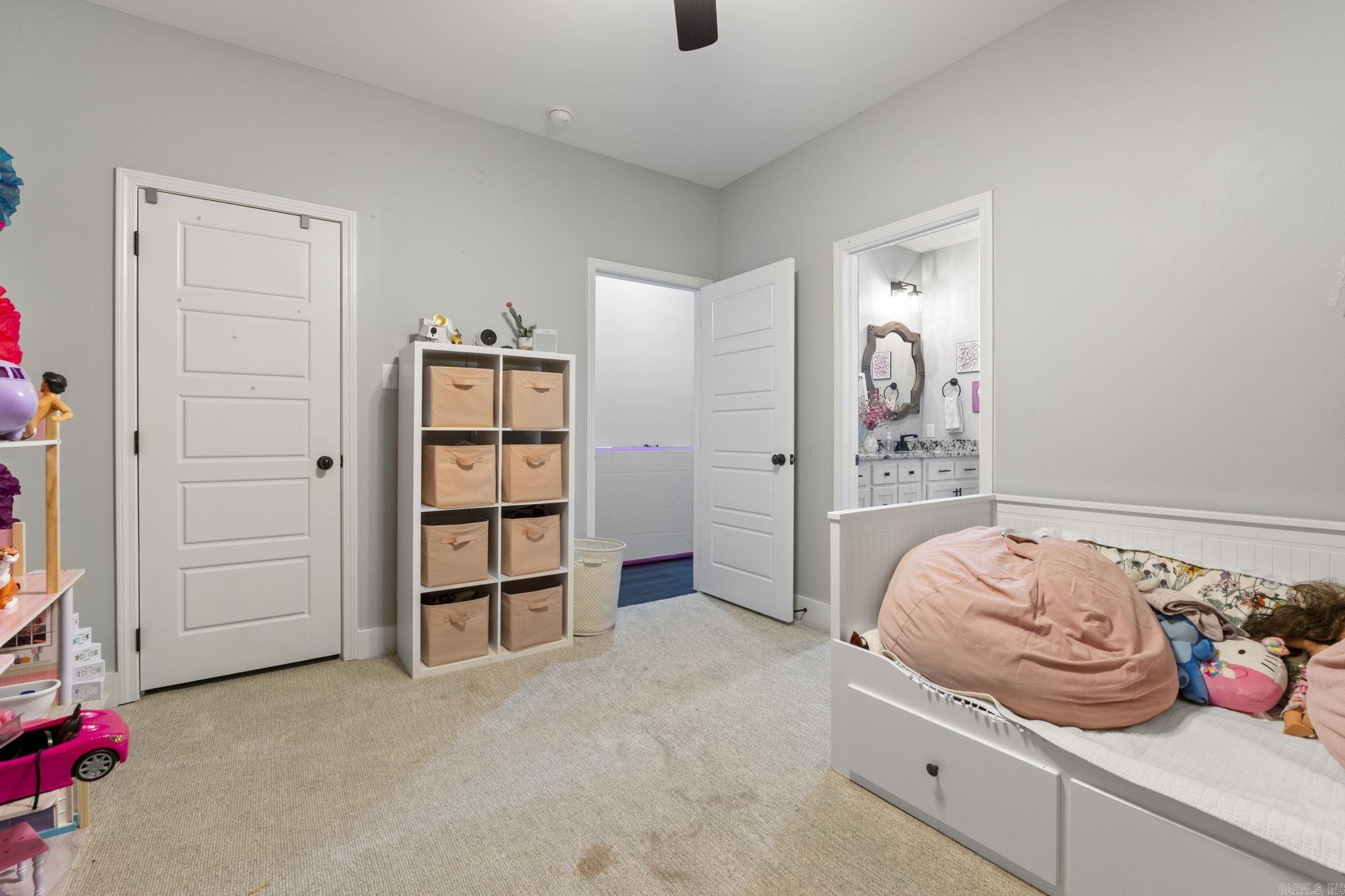 CREEKSIDE ADDN - Residential