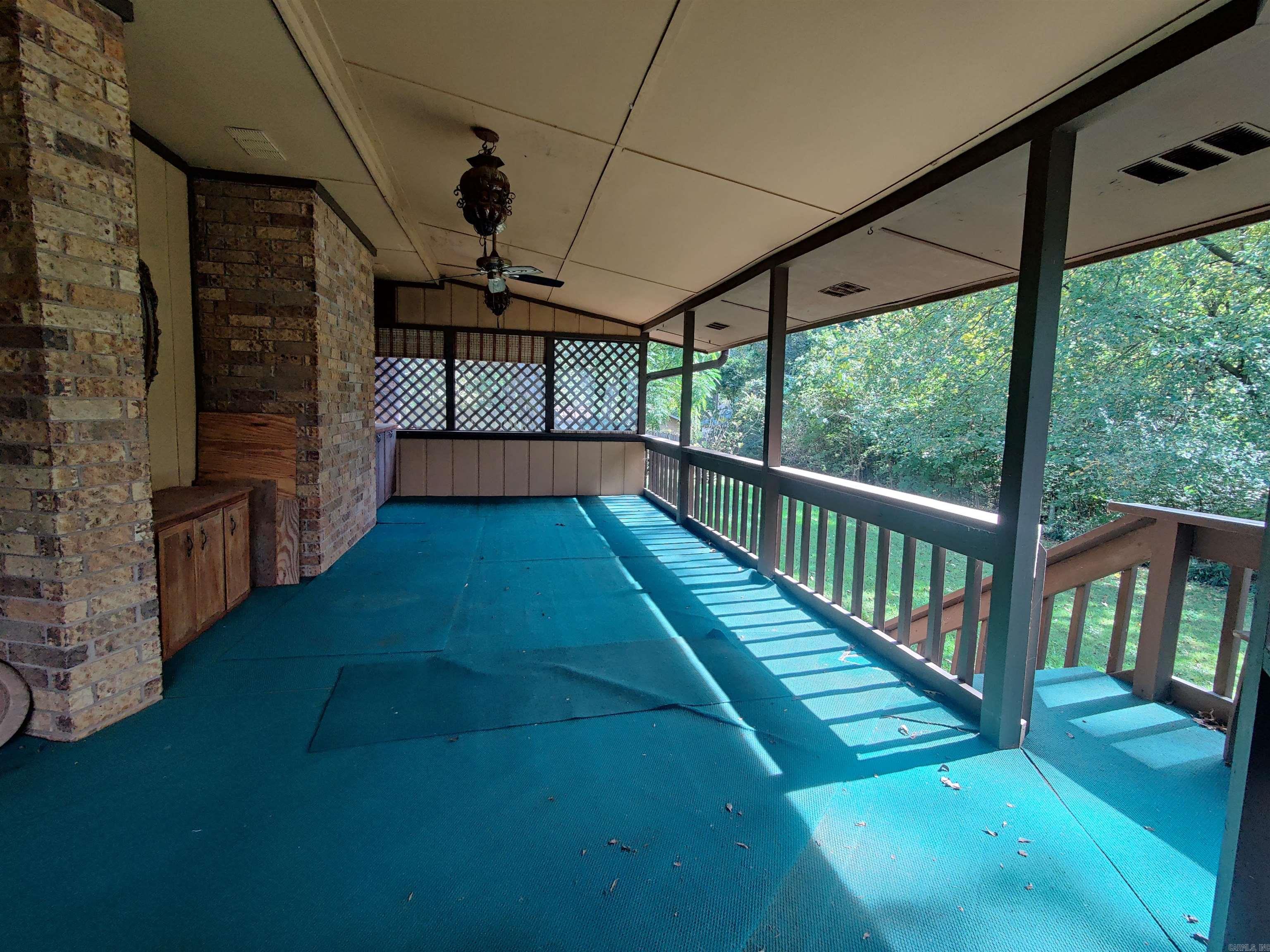 HIDDEN VALLEY - Residential