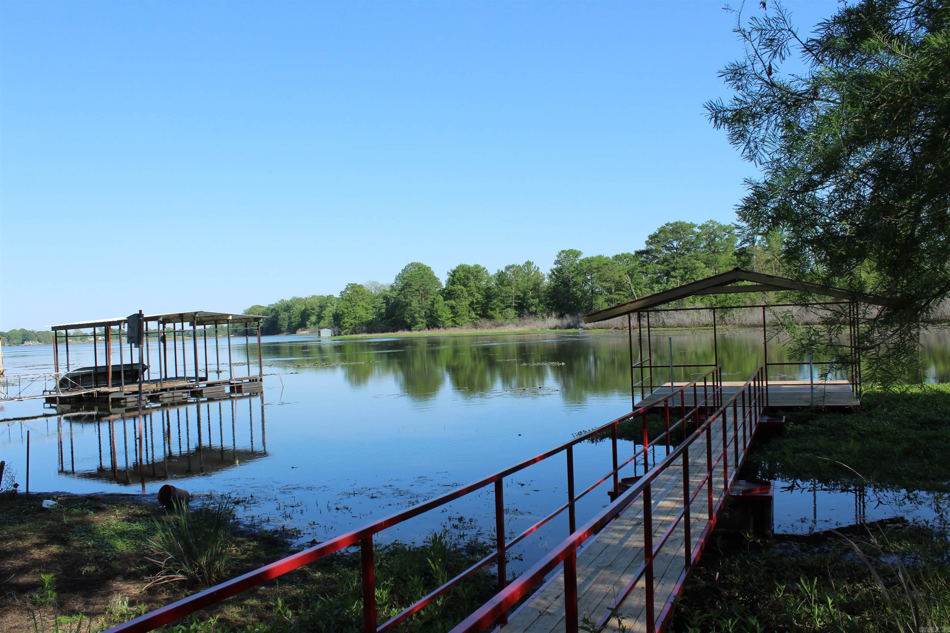 RIVER MANOR EST - Residential