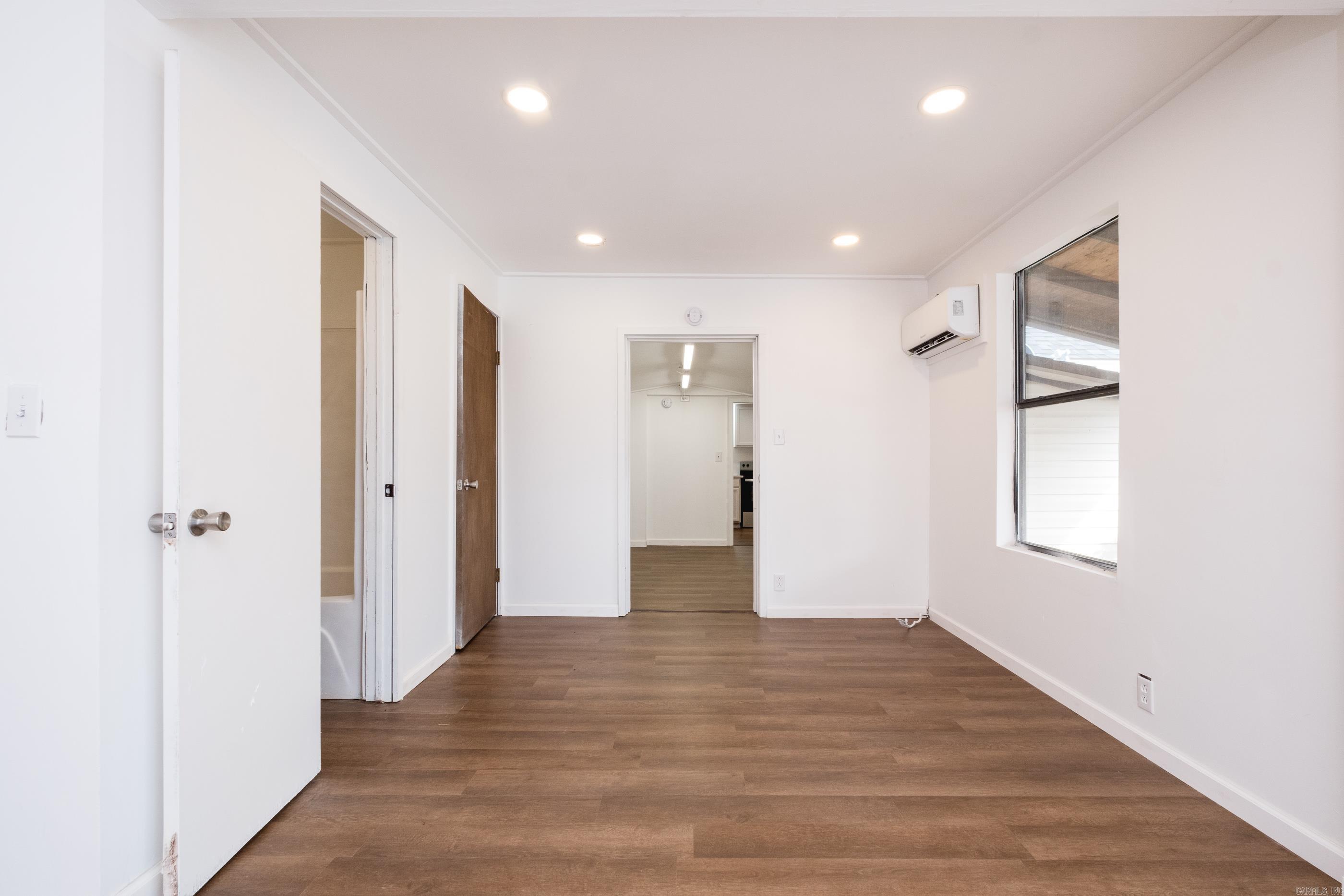 RIVER MANOR EST - Residential