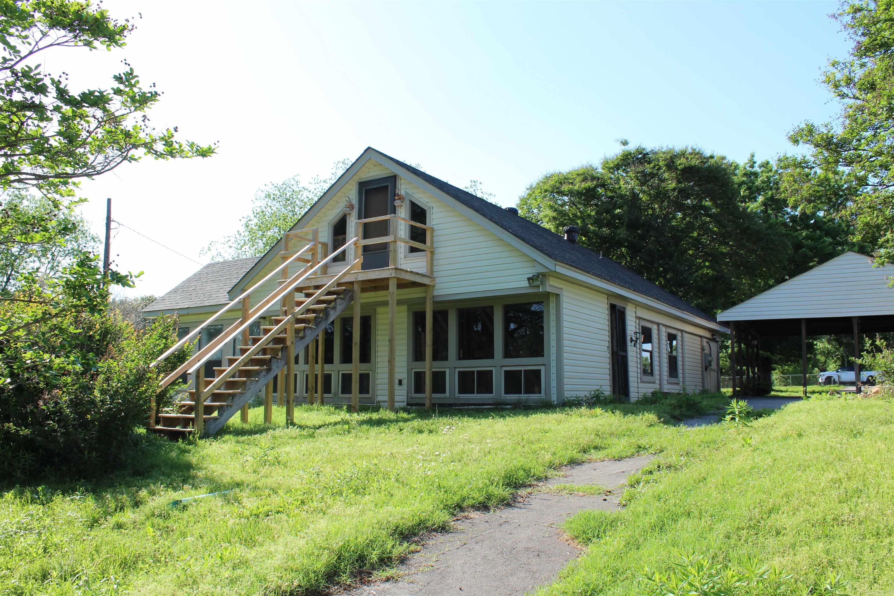 RIVER MANOR EST - Residential