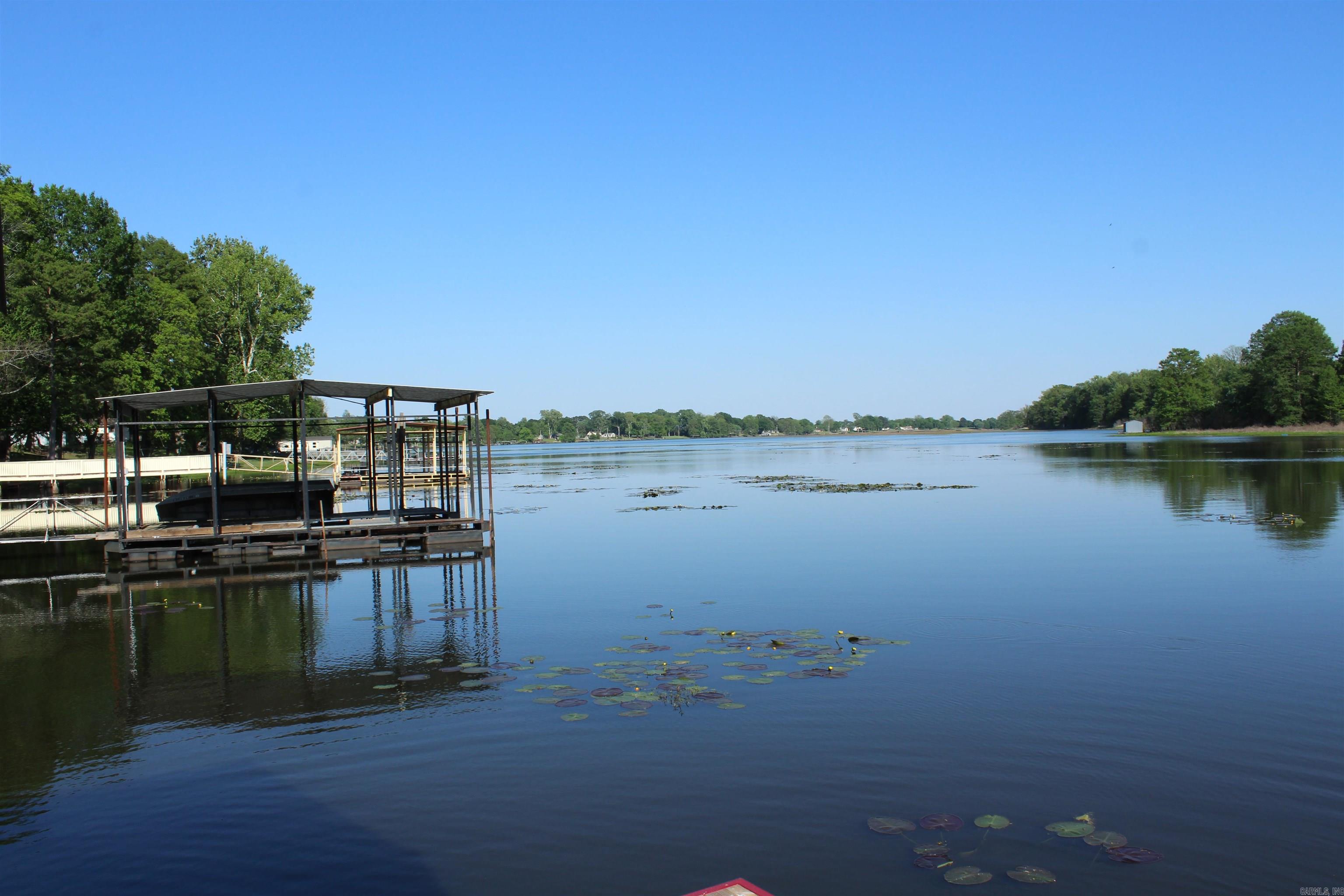 RIVER MANOR EST - Residential