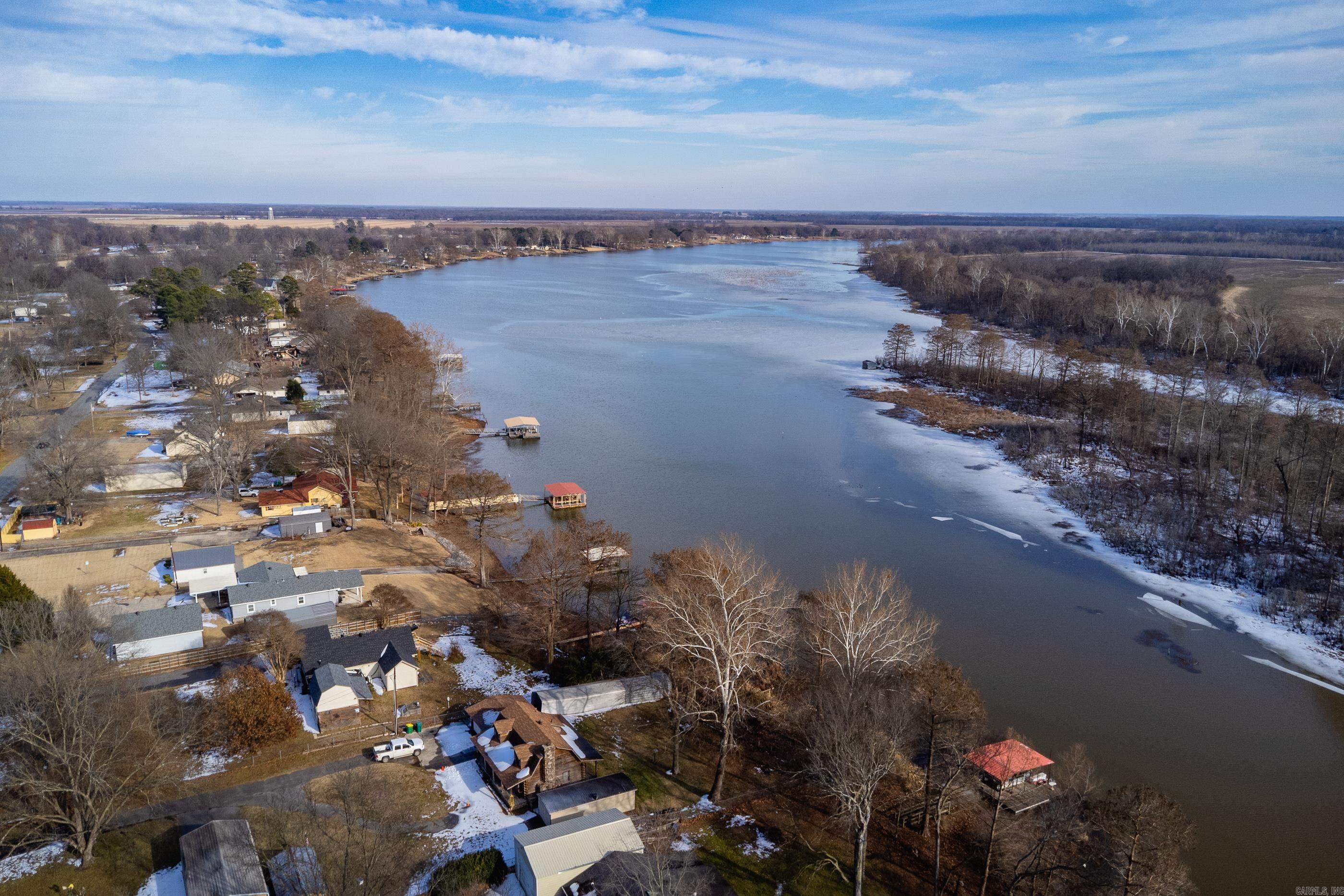 RIVER MANOR EST - Residential