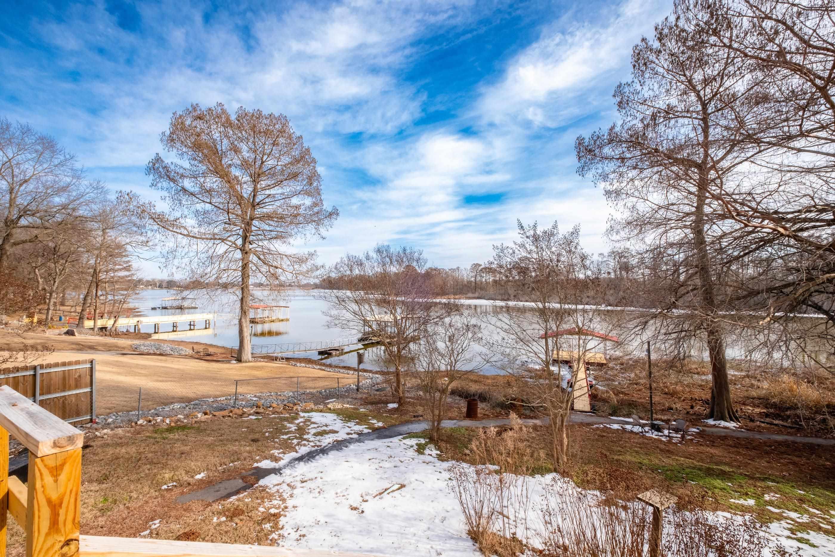 RIVER MANOR EST - Residential