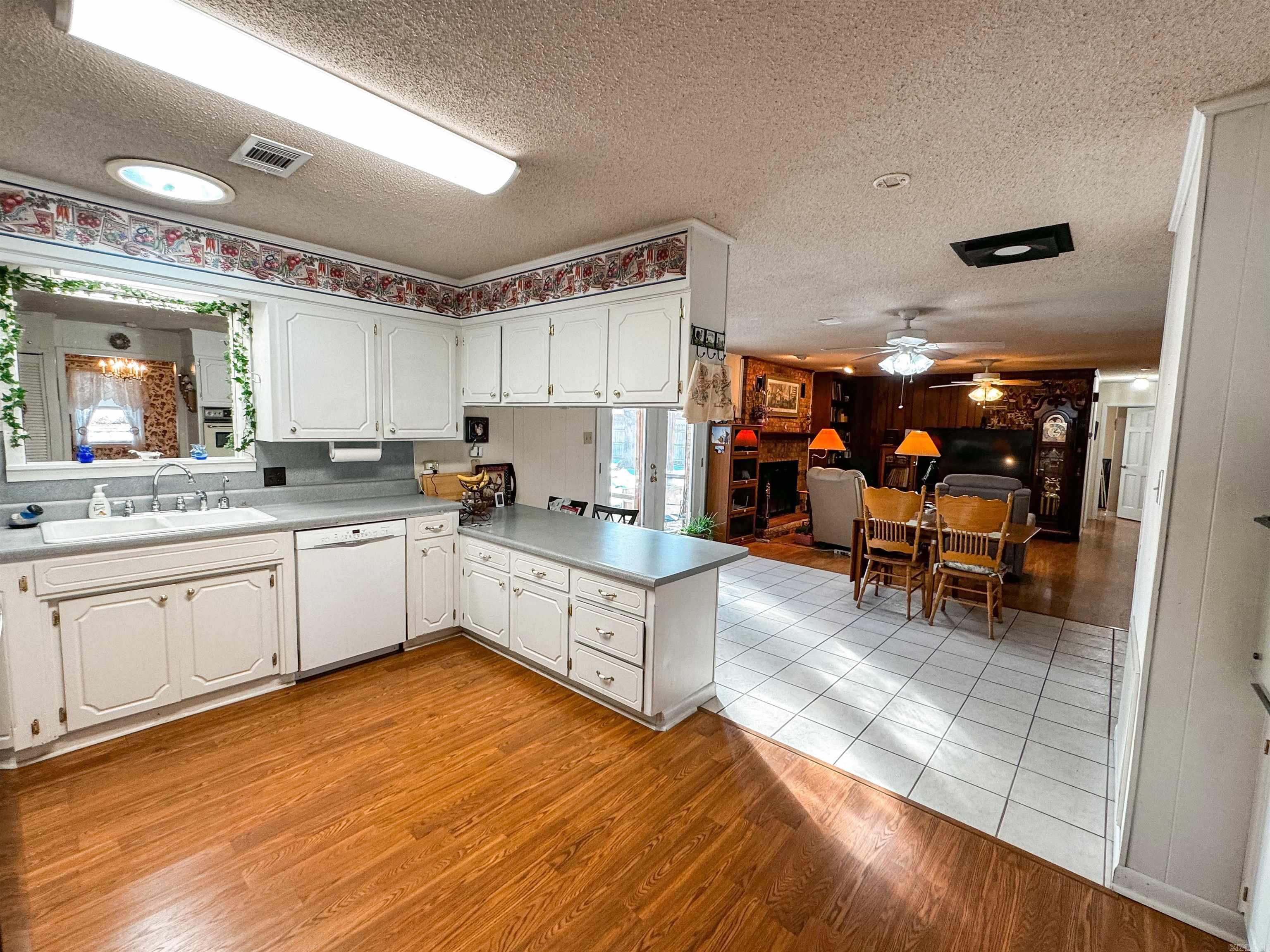 CLOVERDALE ADD (SEARCY) - Residential