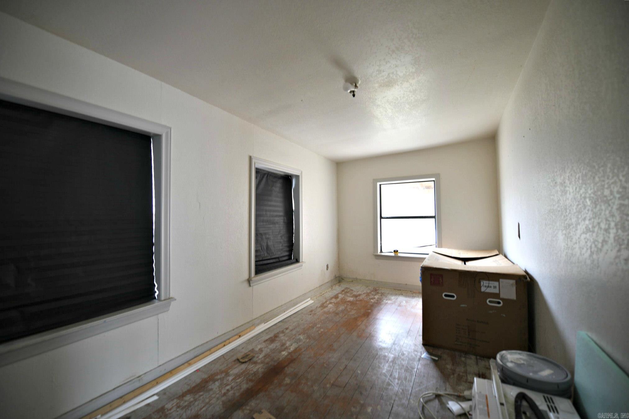 MENA ORIGINAL - Residential