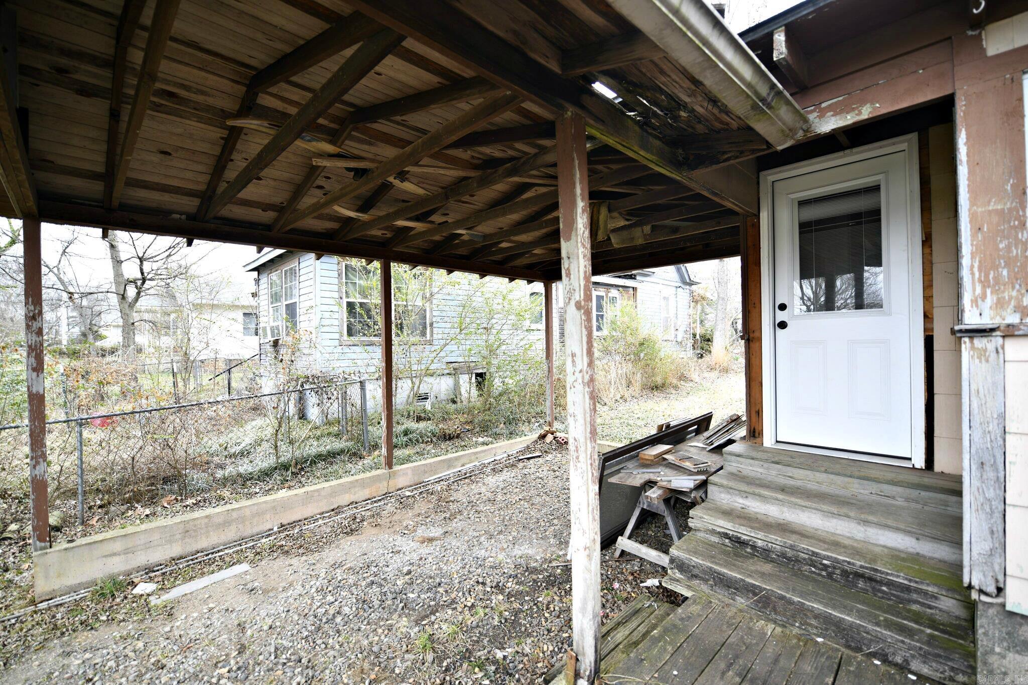 MENA ORIGINAL - Residential