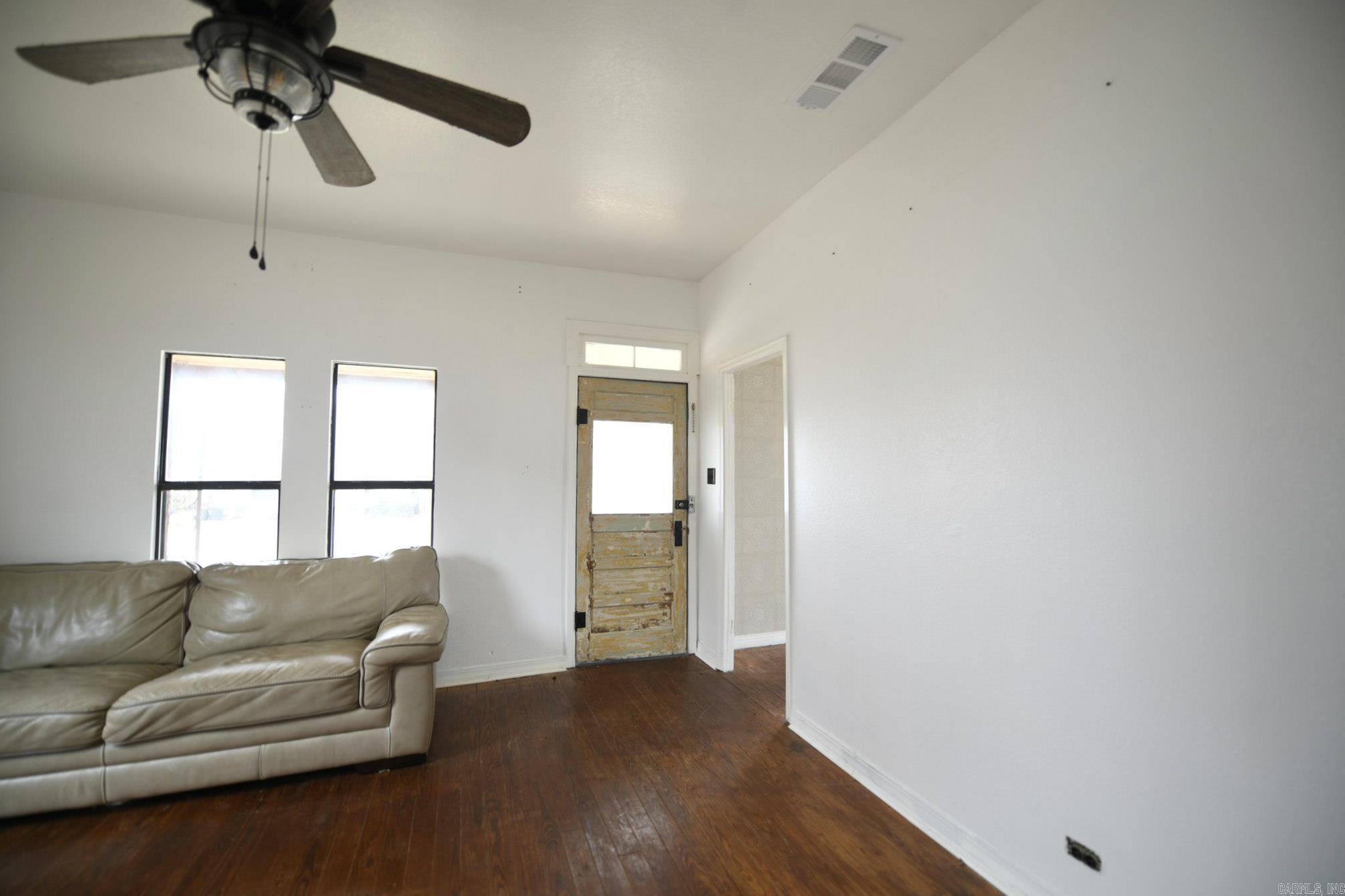 MENA ORIGINAL - Residential