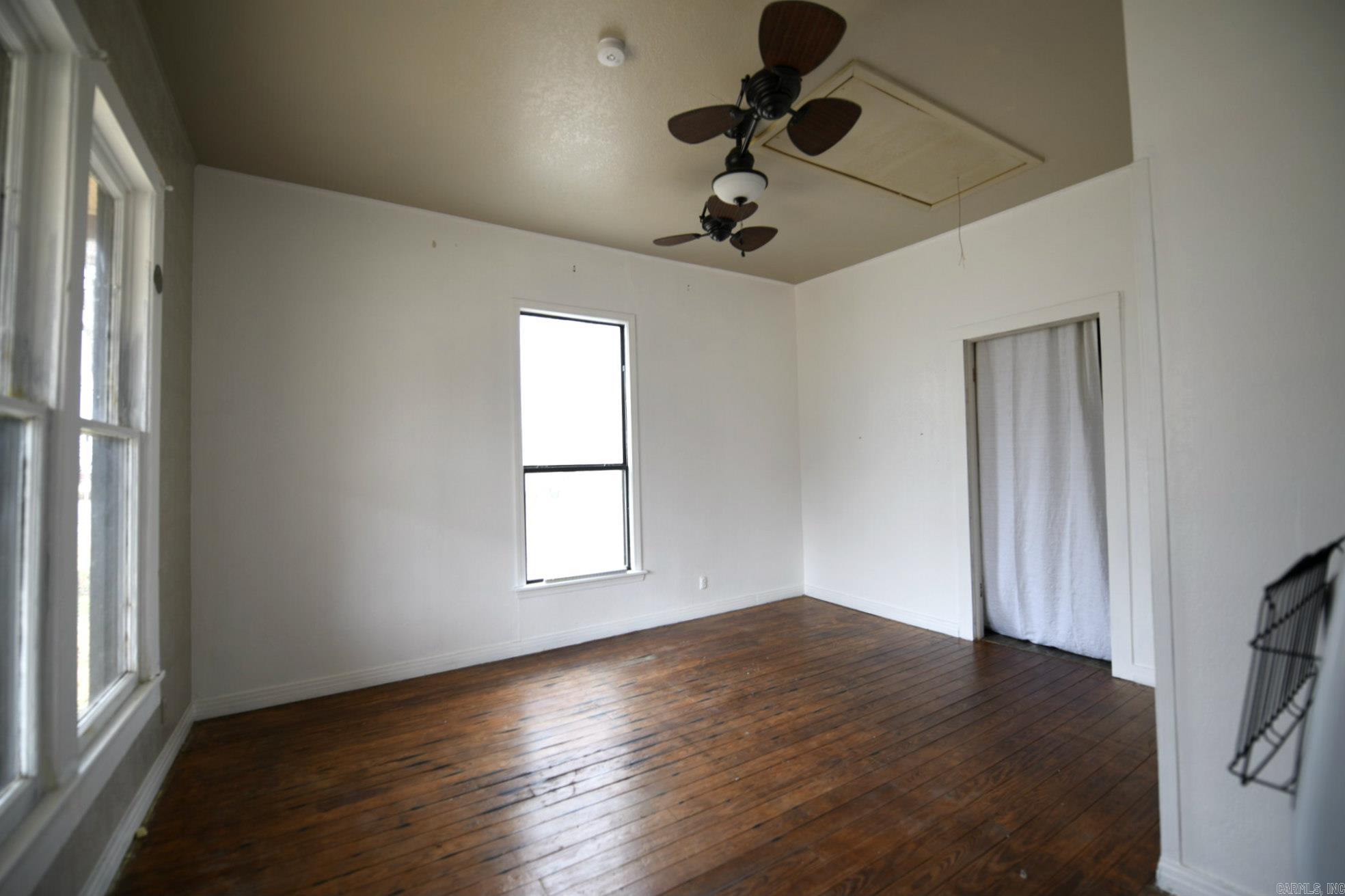 MENA ORIGINAL - Residential