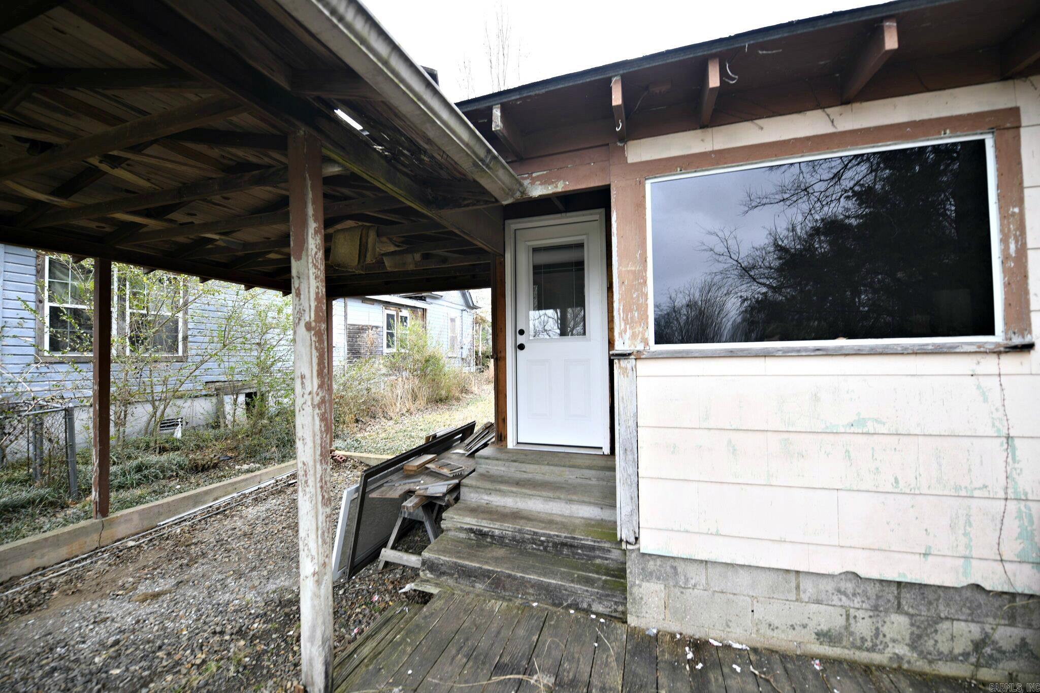 MENA ORIGINAL - Residential