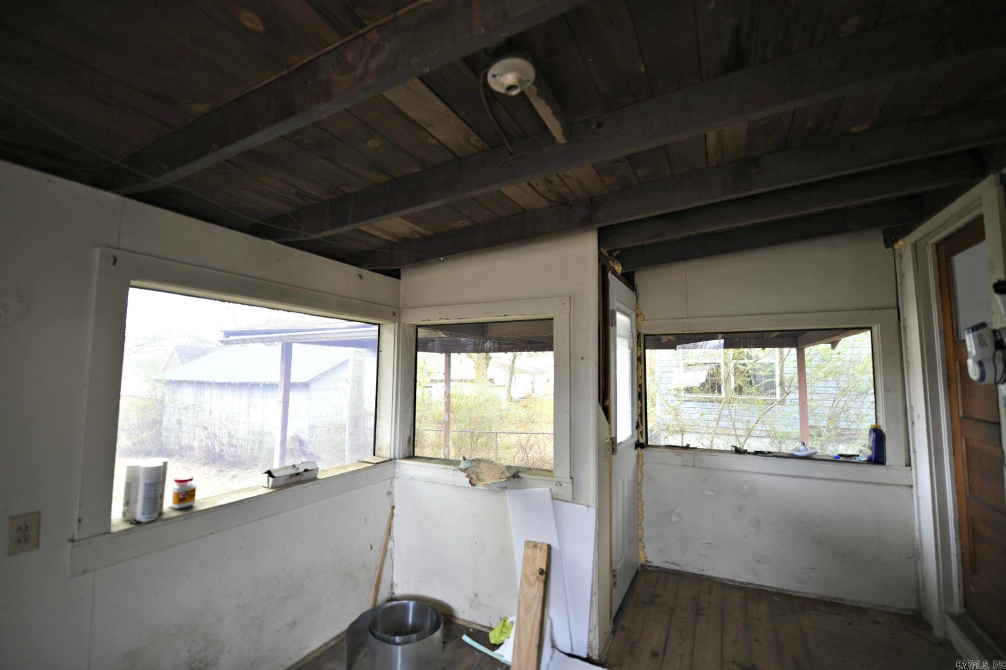 MENA ORIGINAL - Residential