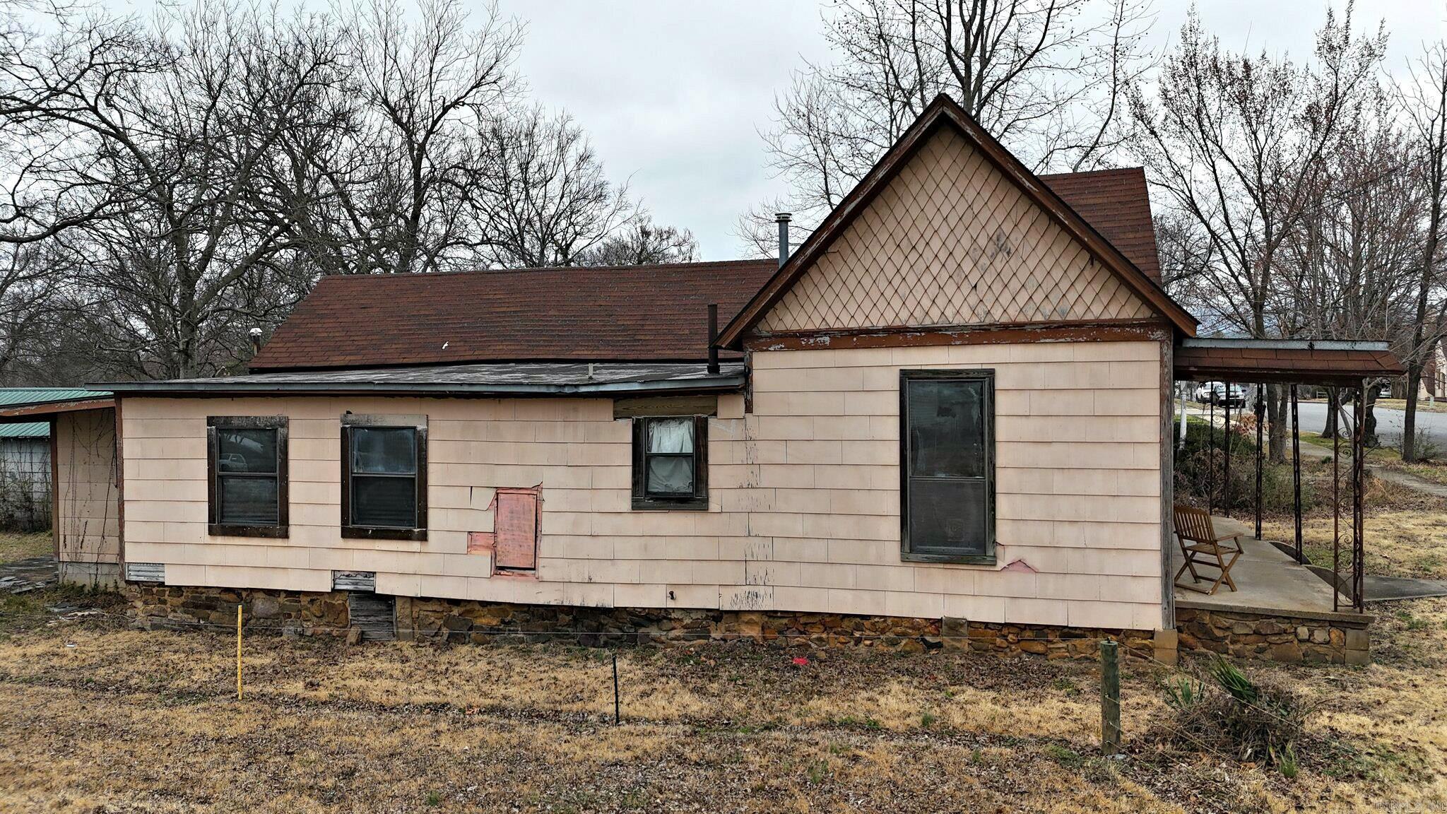 MENA ORIGINAL - Residential