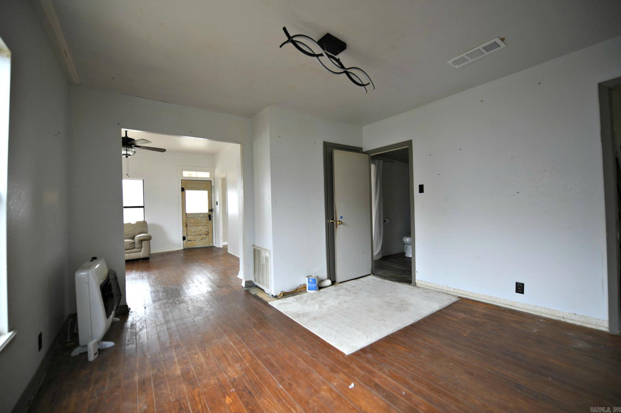 MENA ORIGINAL - Residential