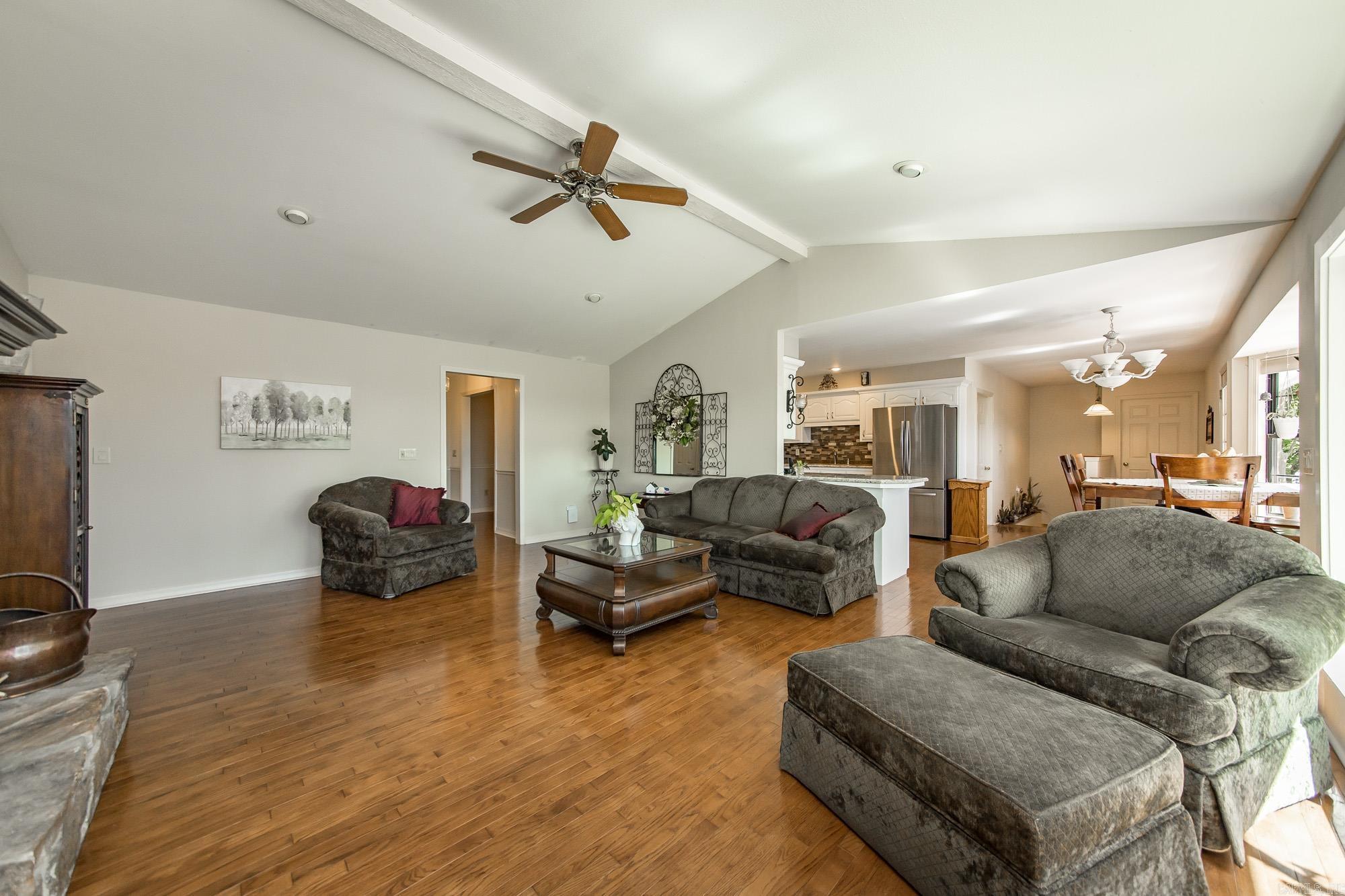 LAKEVIEW - Residential