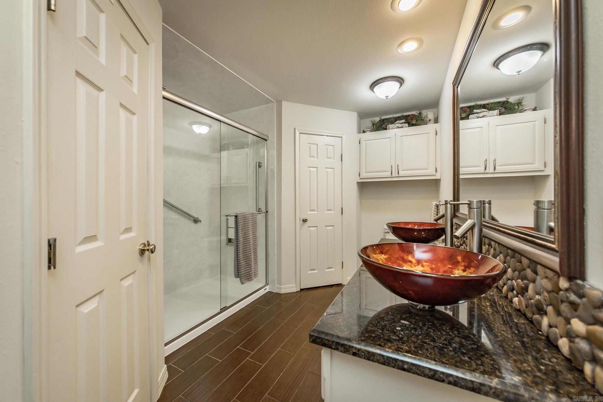 LAKEVIEW - Residential