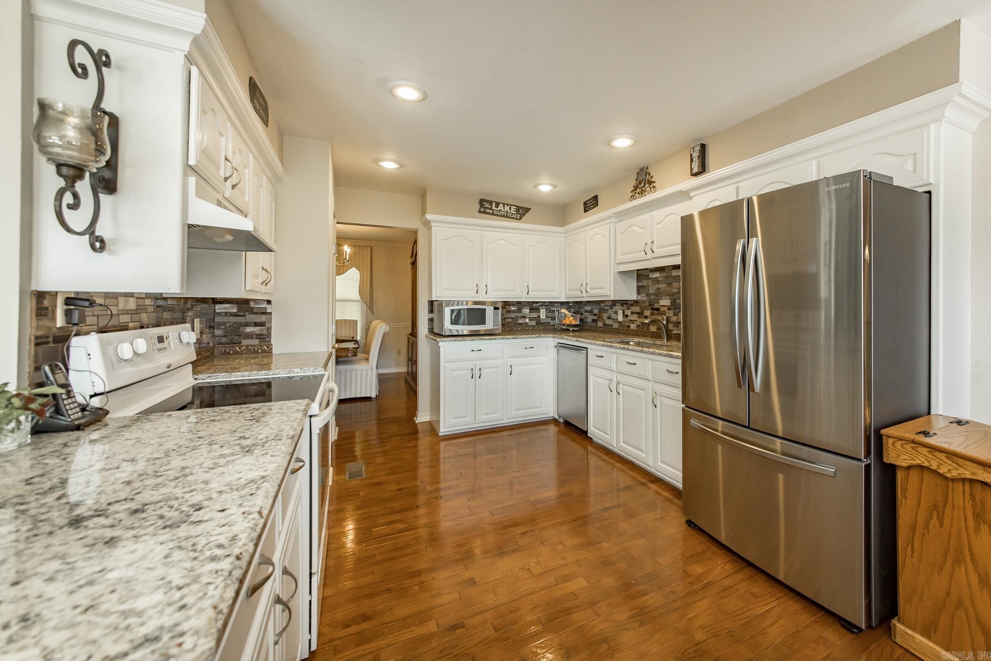 LAKEVIEW - Residential