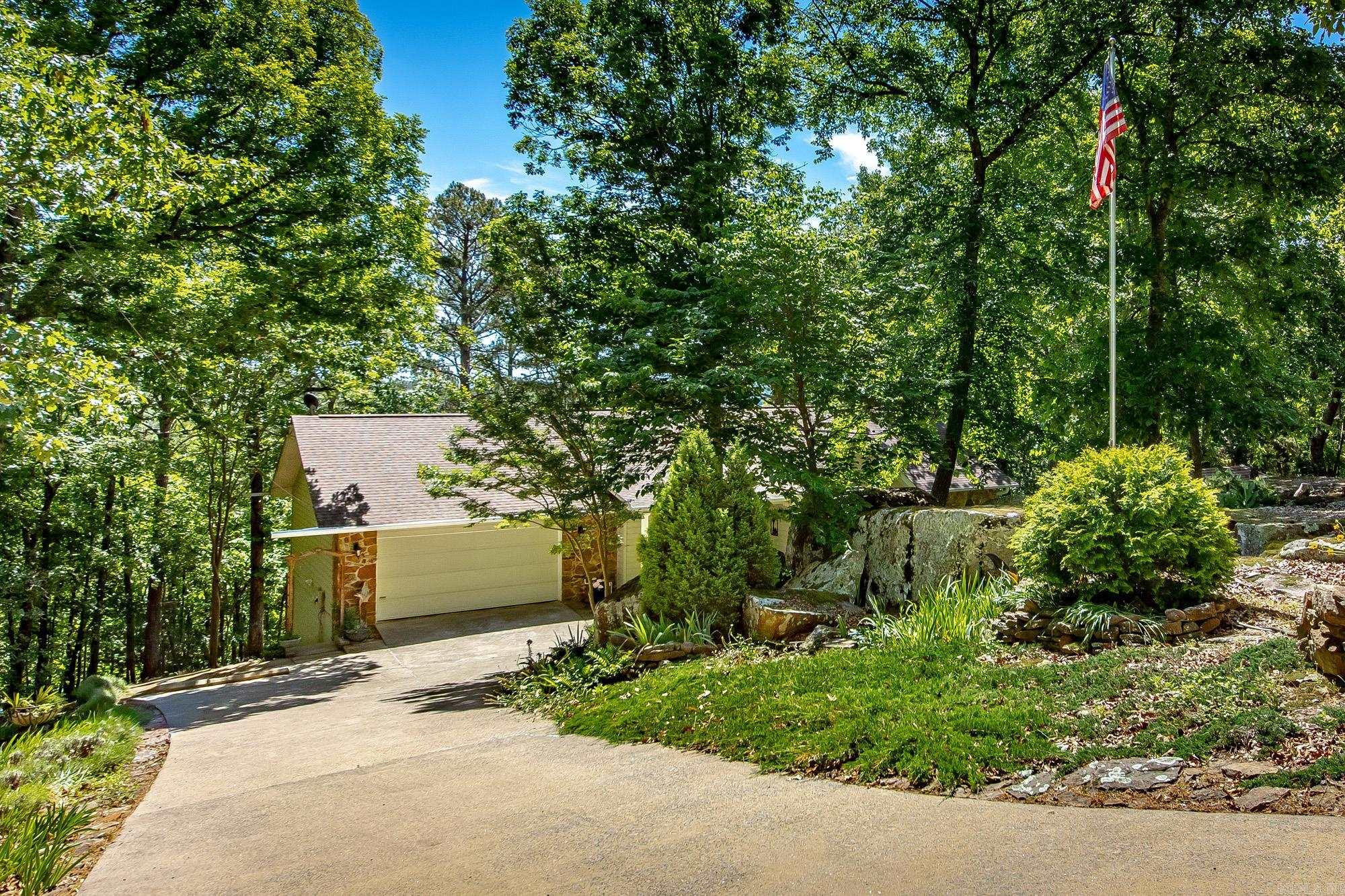 LAKEVIEW - Residential