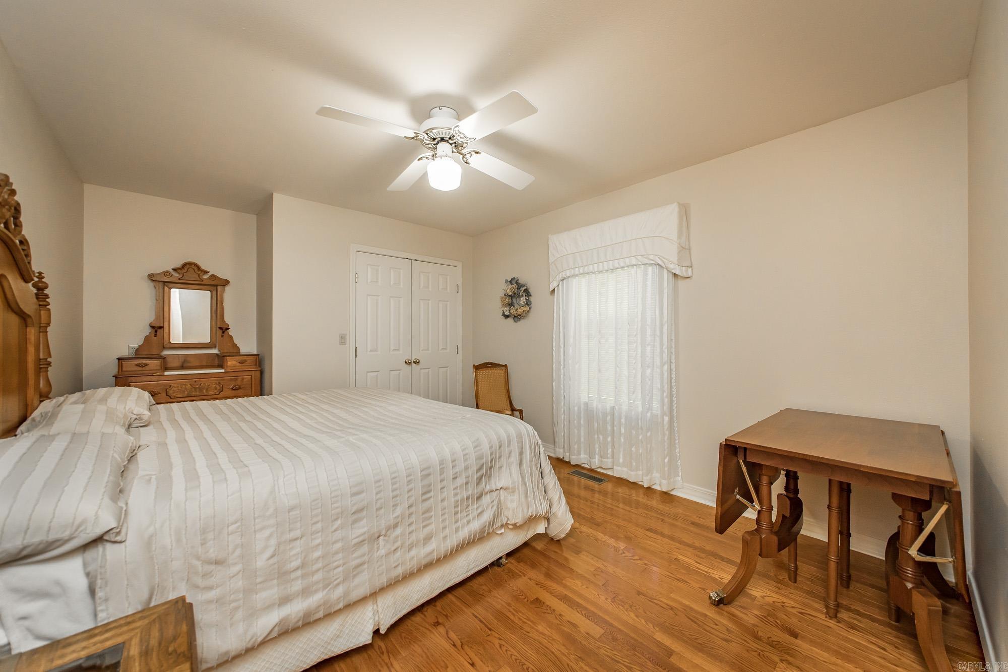 LAKEVIEW - Residential