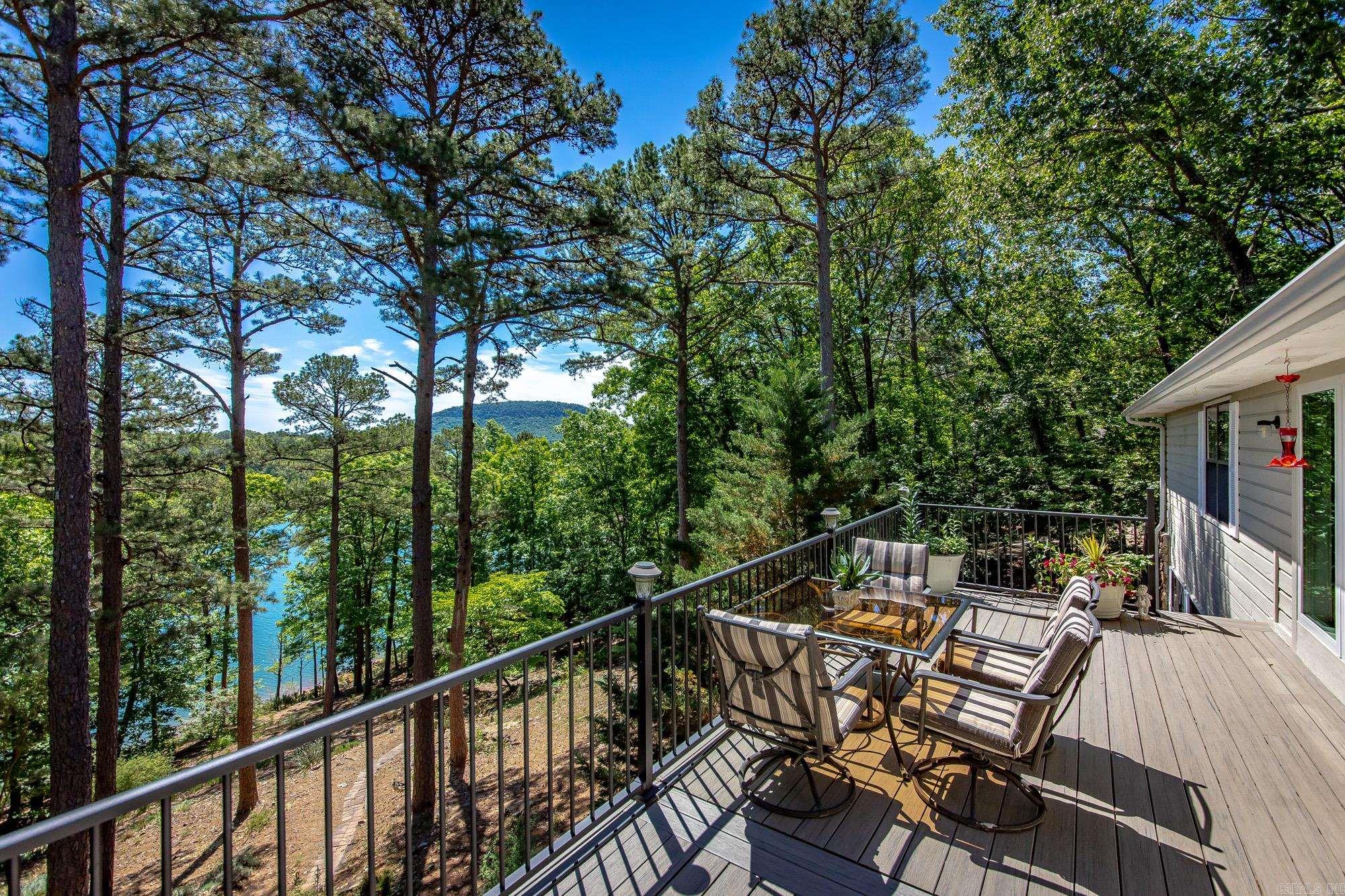 LAKEVIEW - Residential