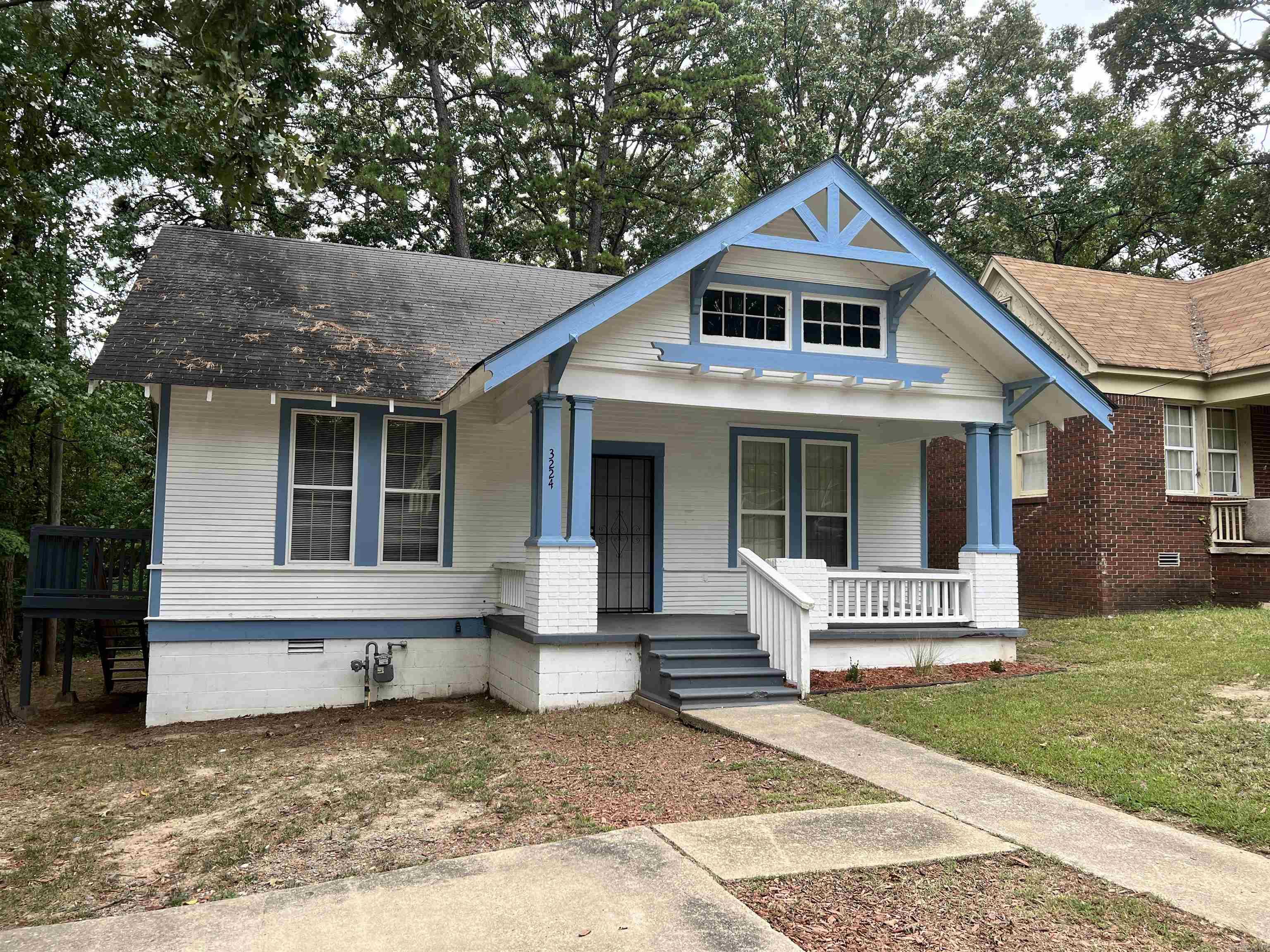 BARROW JOHN - Residential