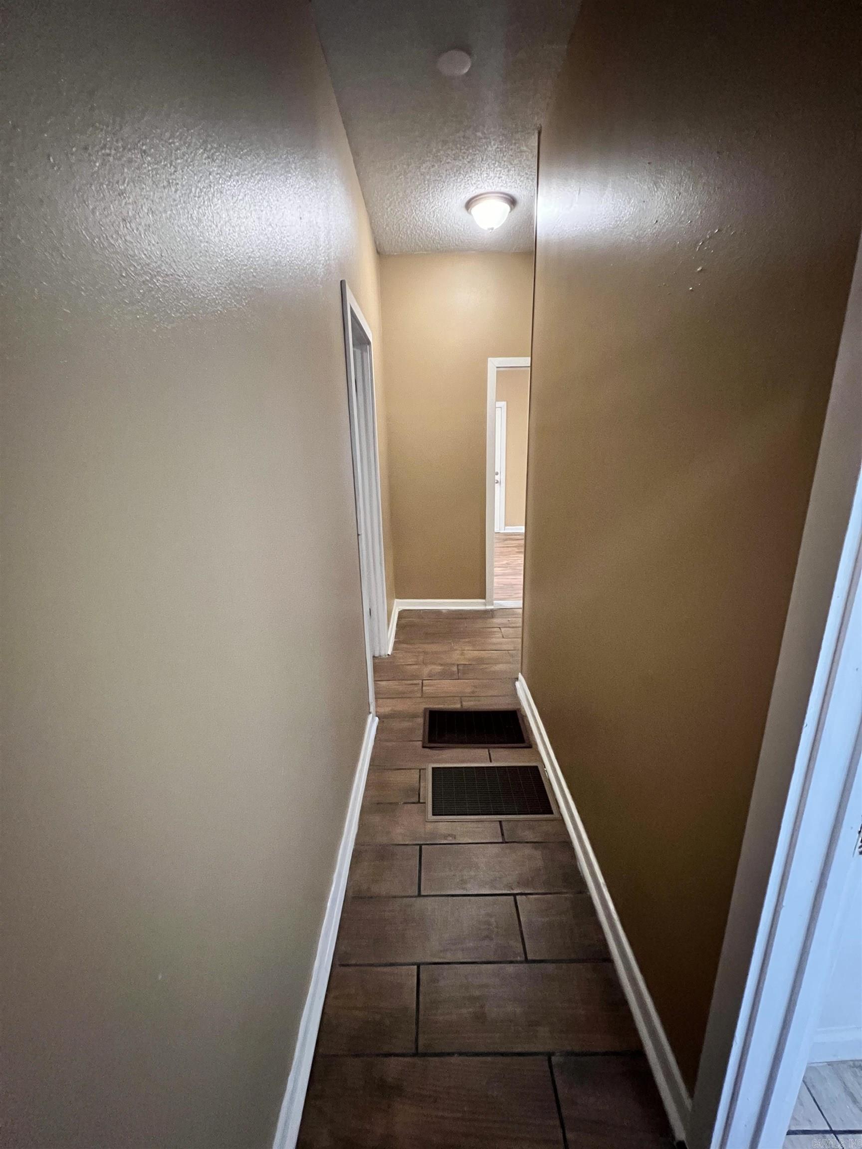 BARROW JOHN - Residential