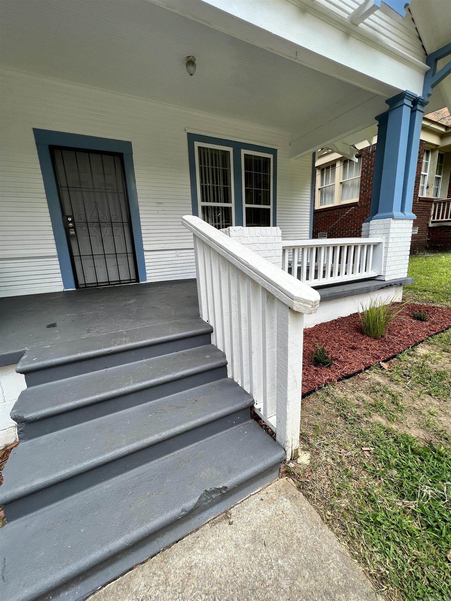 BARROW JOHN - Residential