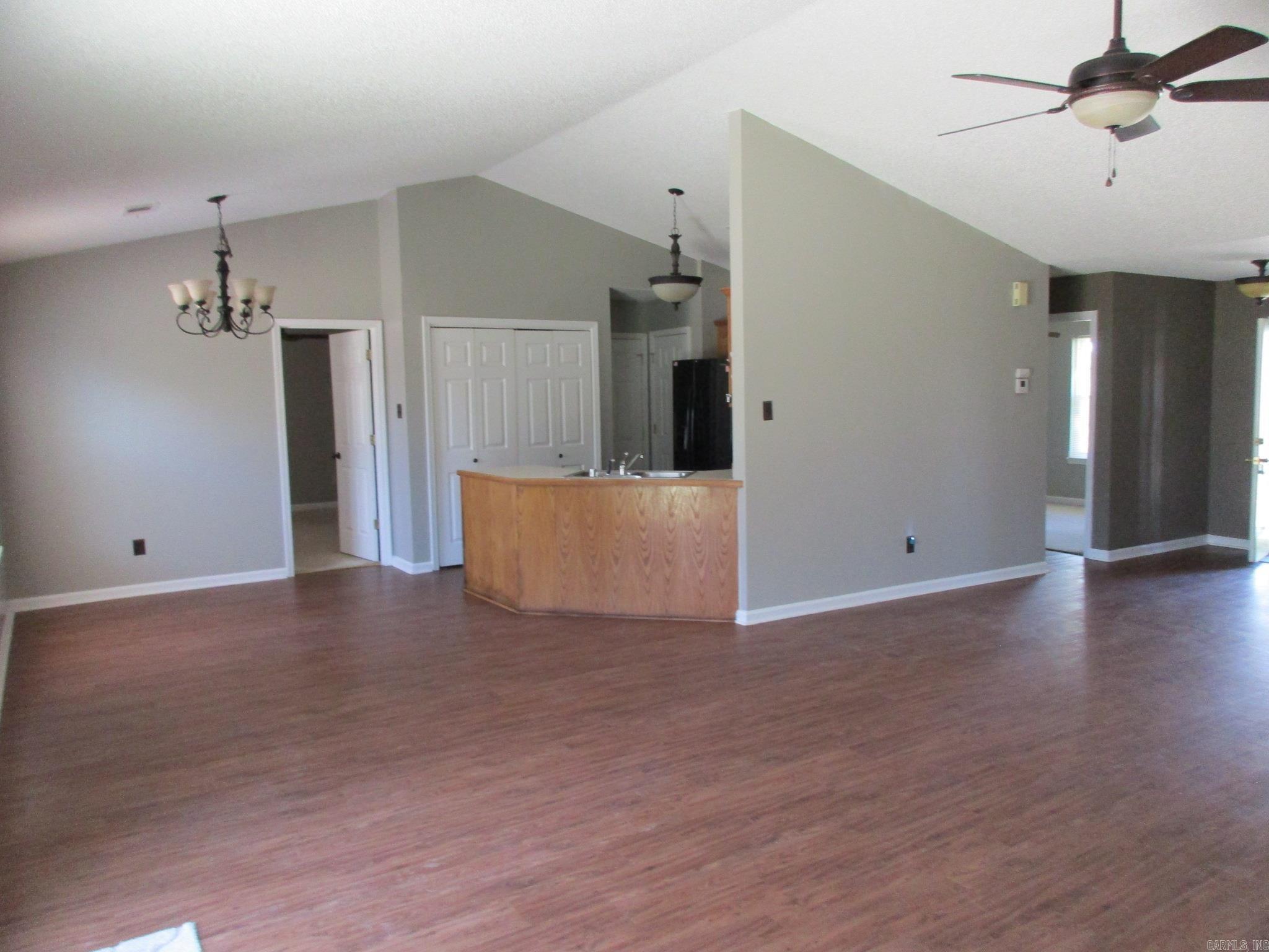 ROLLING BROOK - Residential