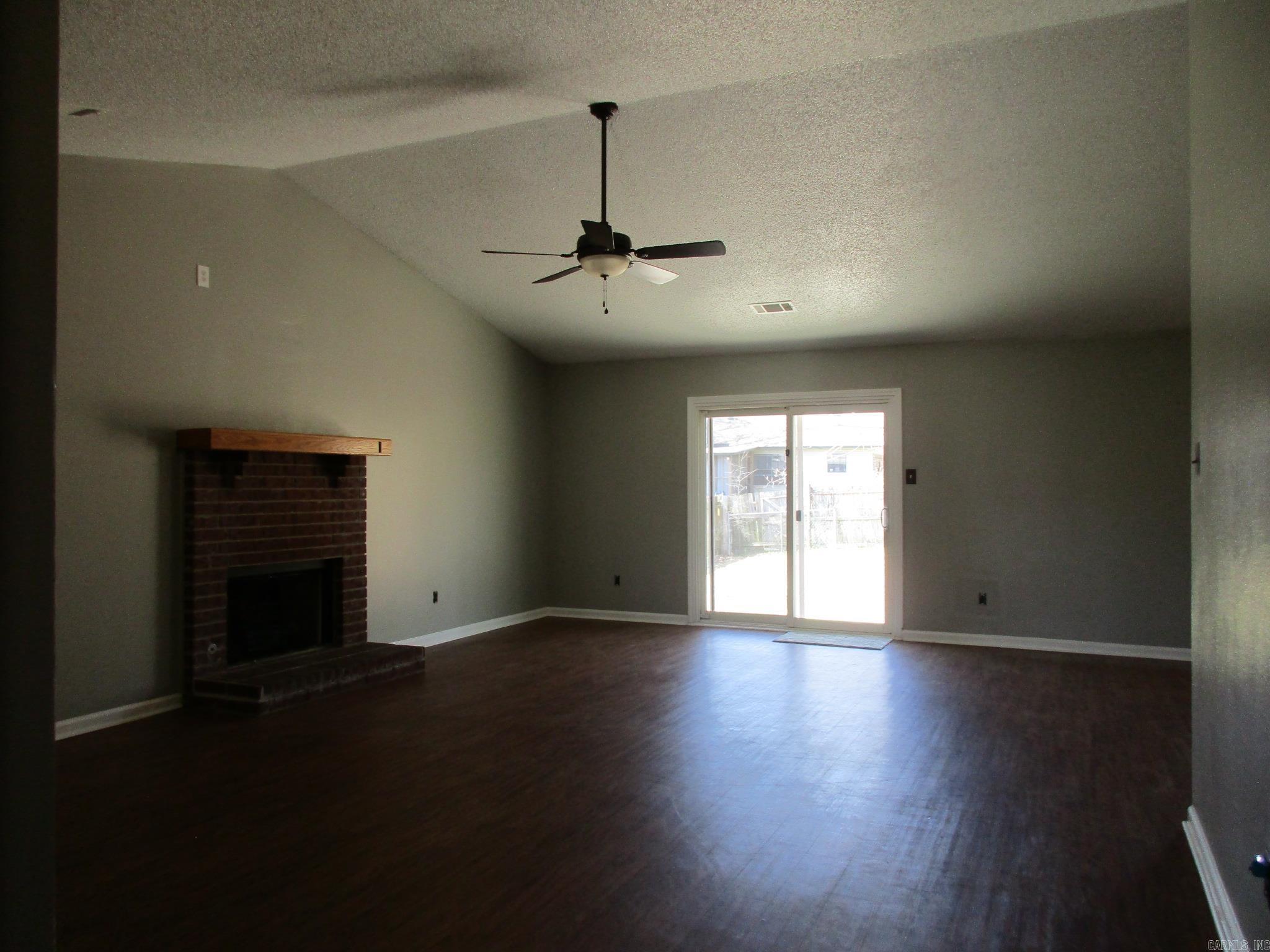 ROLLING BROOK - Residential