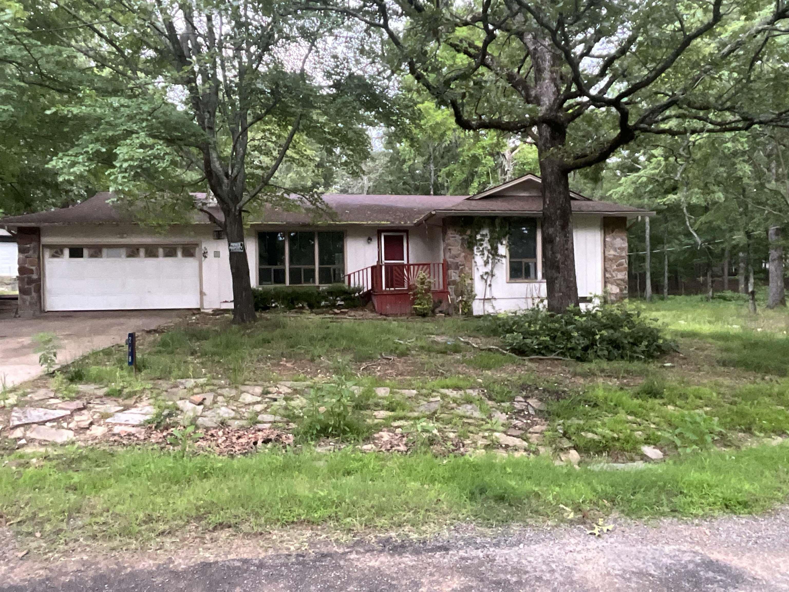 INDIAN HILLS - Residential