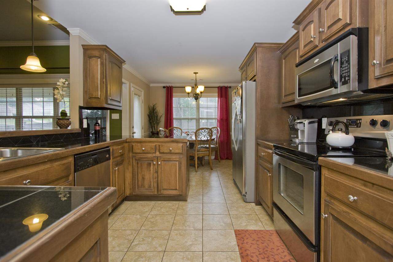 KINGS CROSSING - Residential