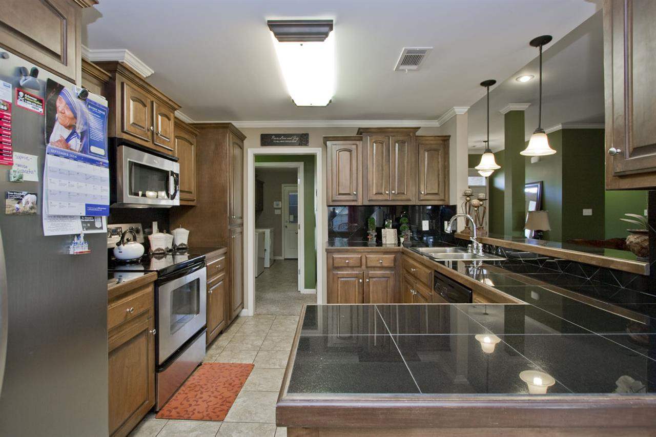 KINGS CROSSING - Residential