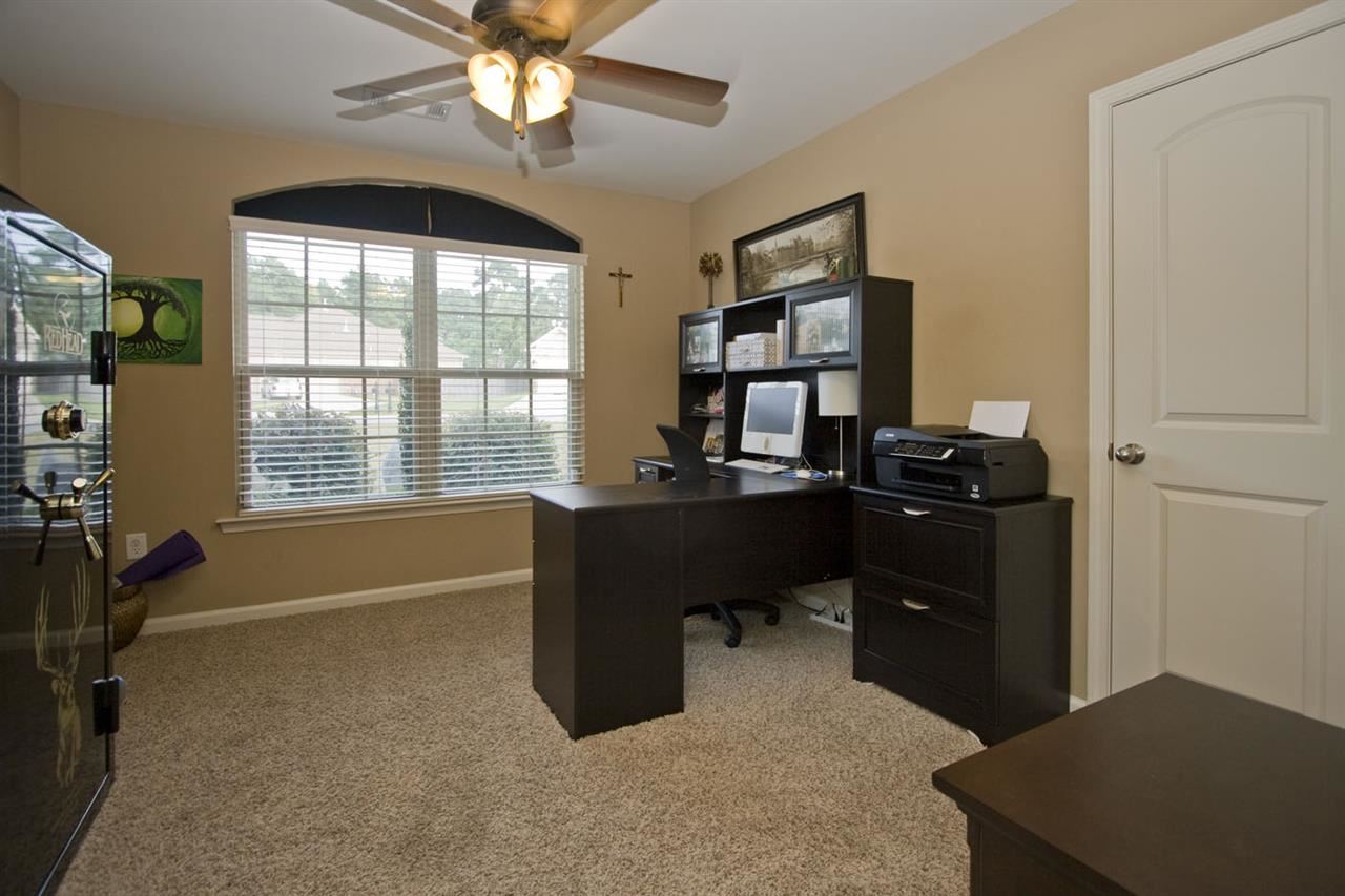 KINGS CROSSING - Residential