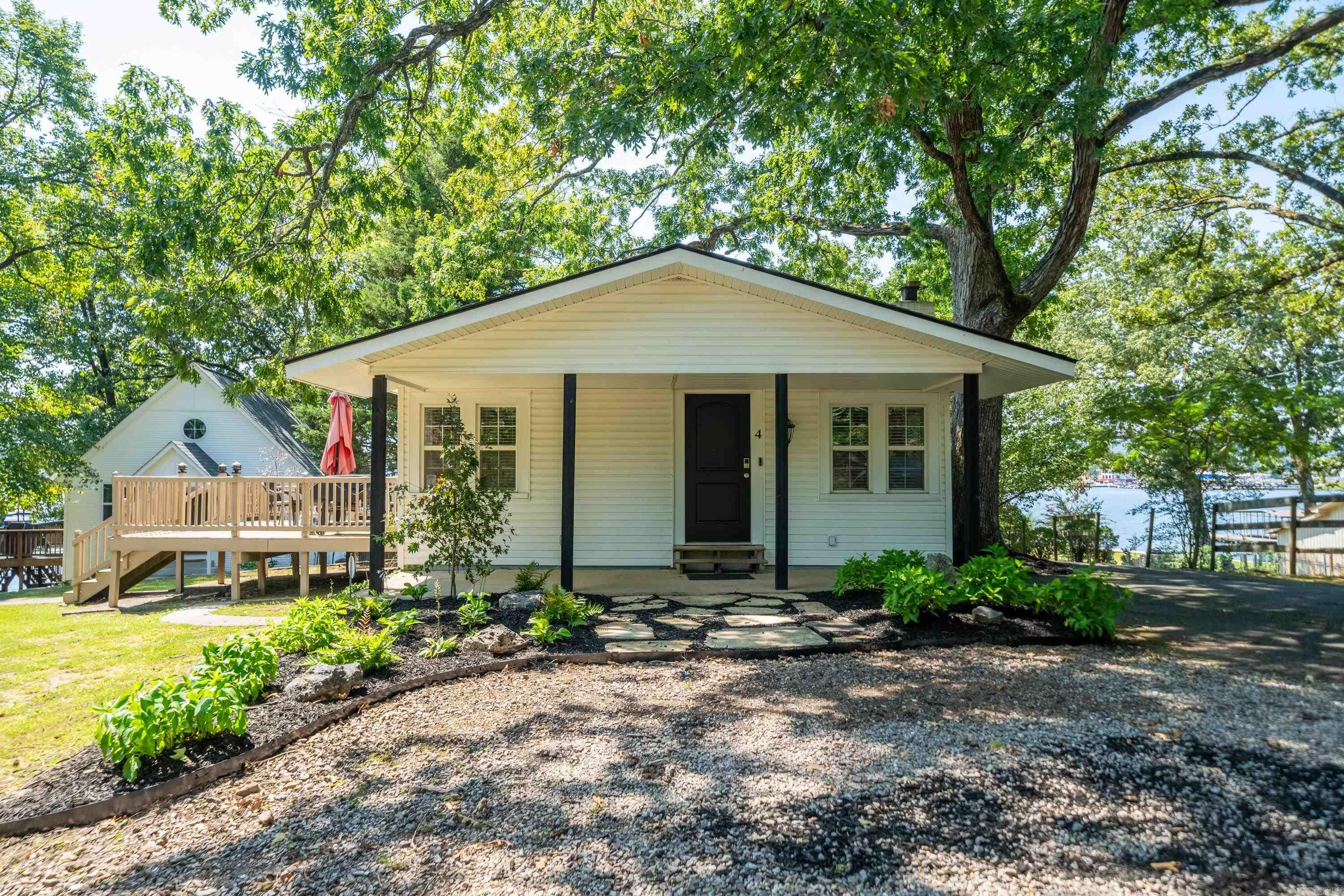 Cozy Lake Cottages HPR - Residential
