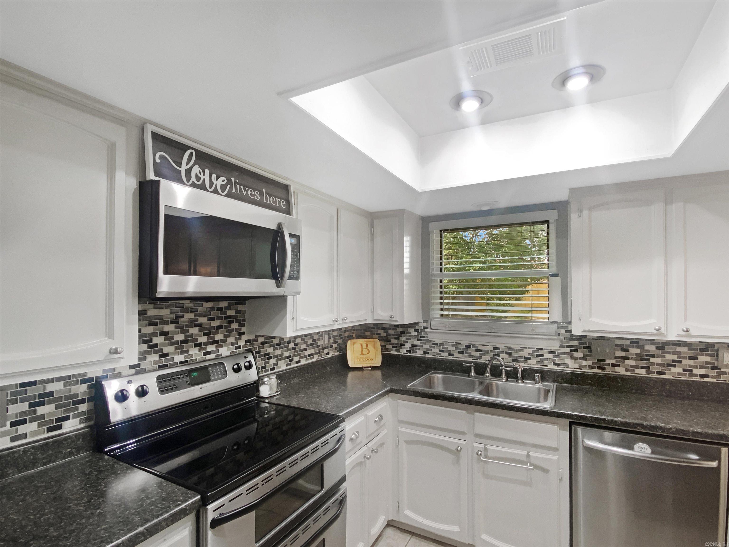 PARKWAY PLACE - Residential