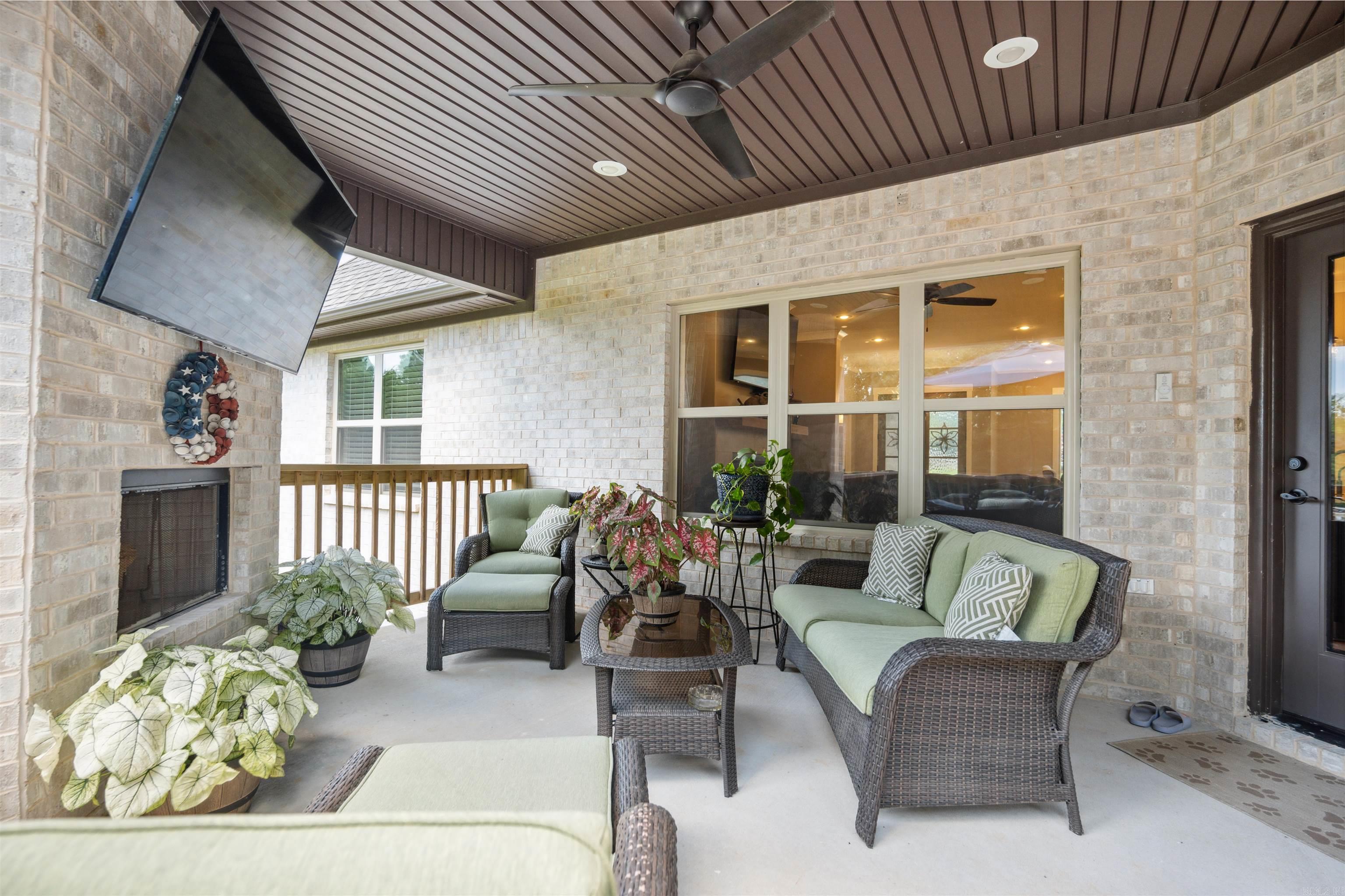 Mallard Pointe - Residential