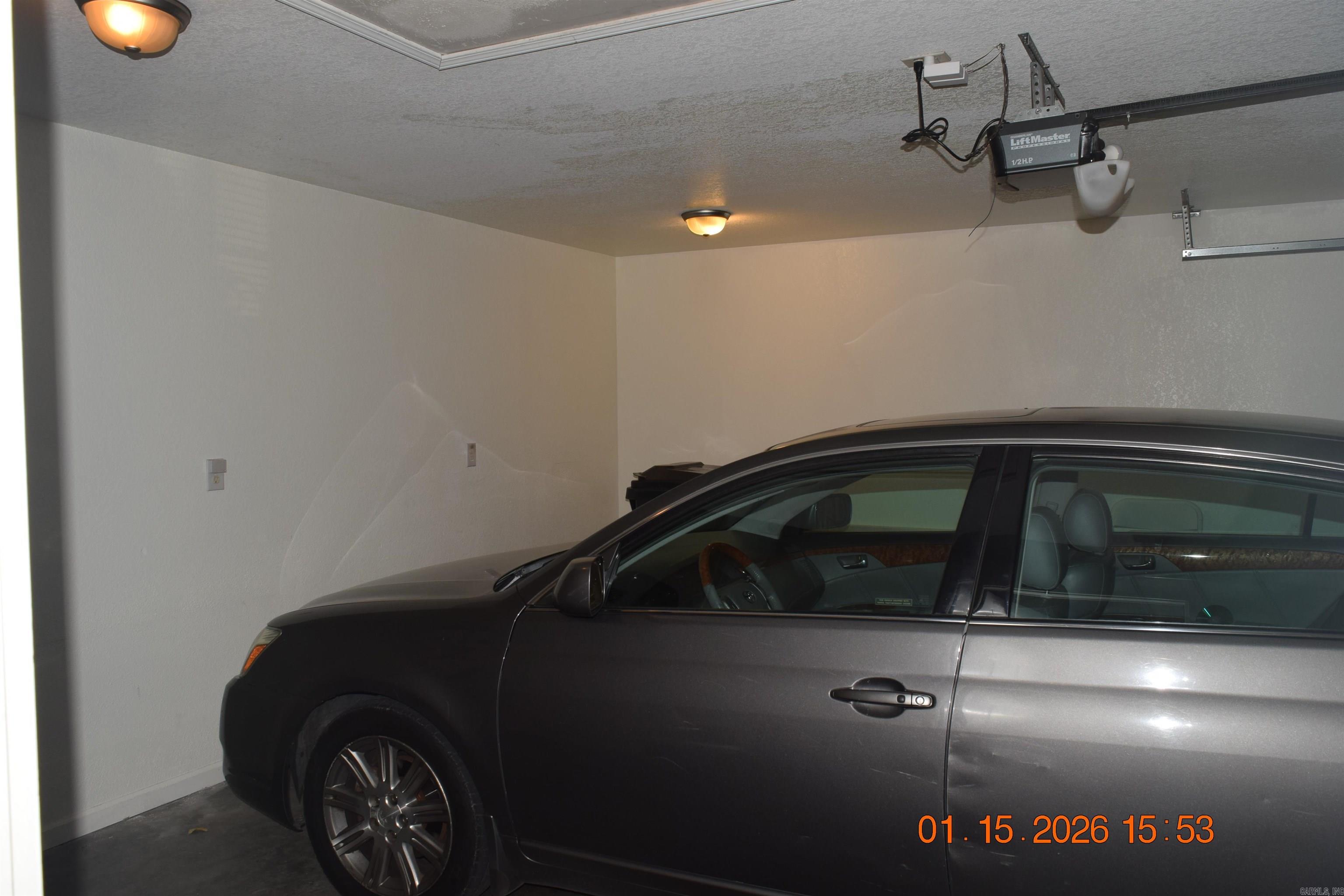 HICKORY HILLS - Residential