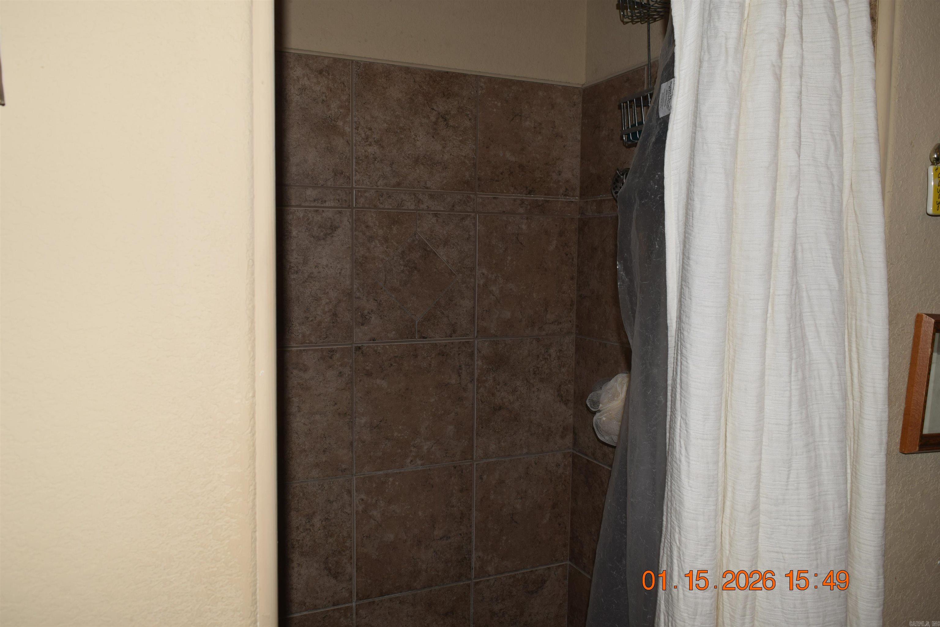 HICKORY HILLS - Residential