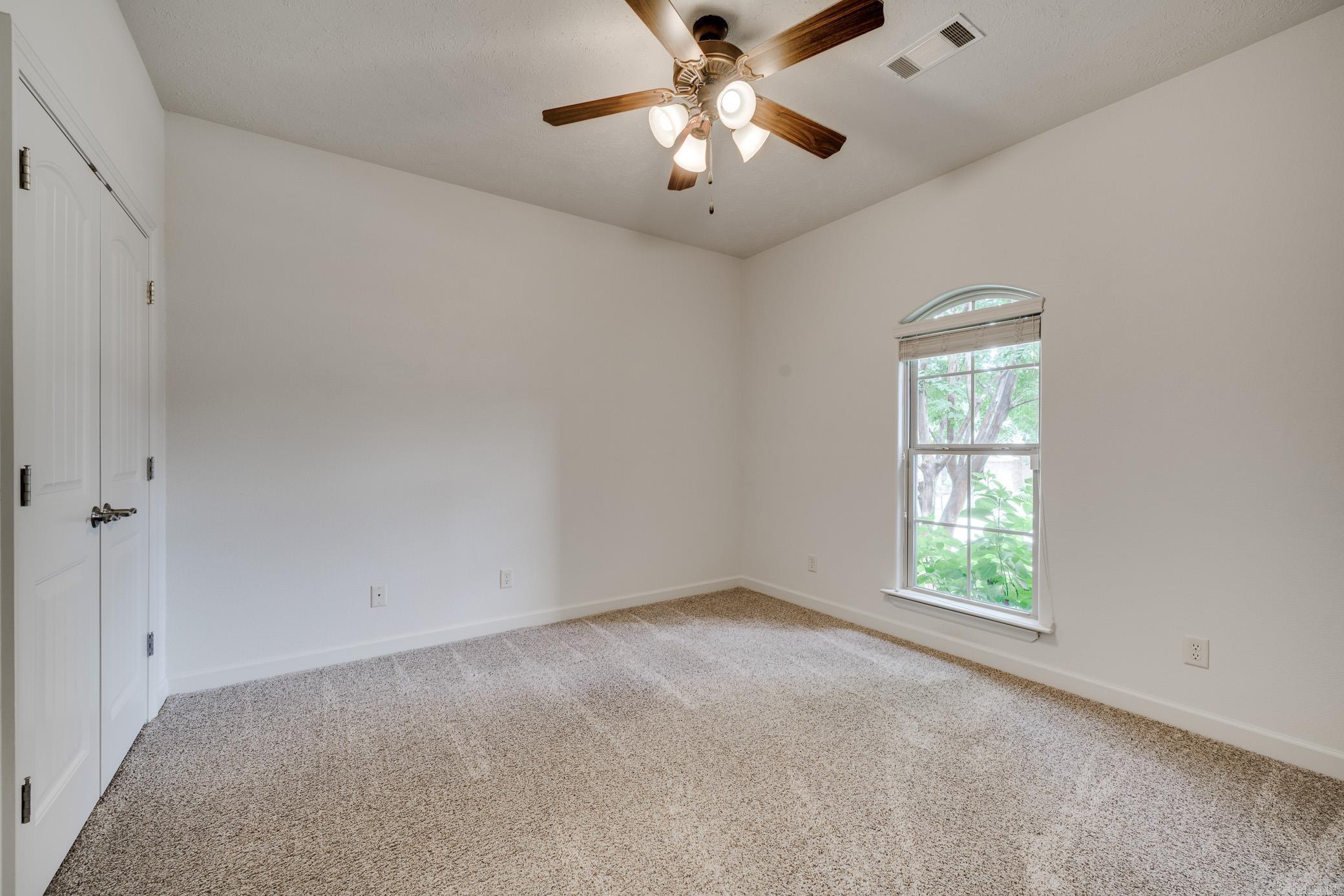 CHESTNUT MEADOWS - Residential