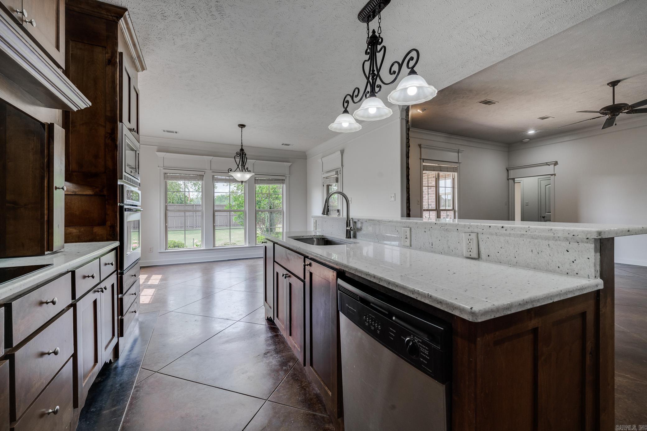 CHESTNUT MEADOWS - Residential