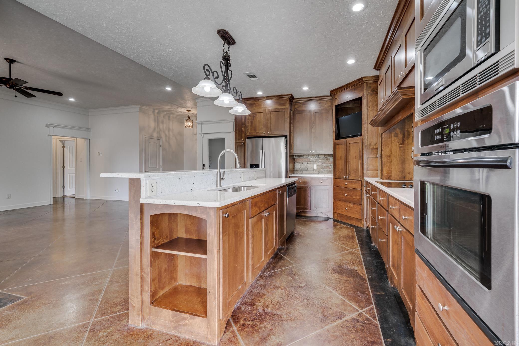 CHESTNUT MEADOWS - Residential