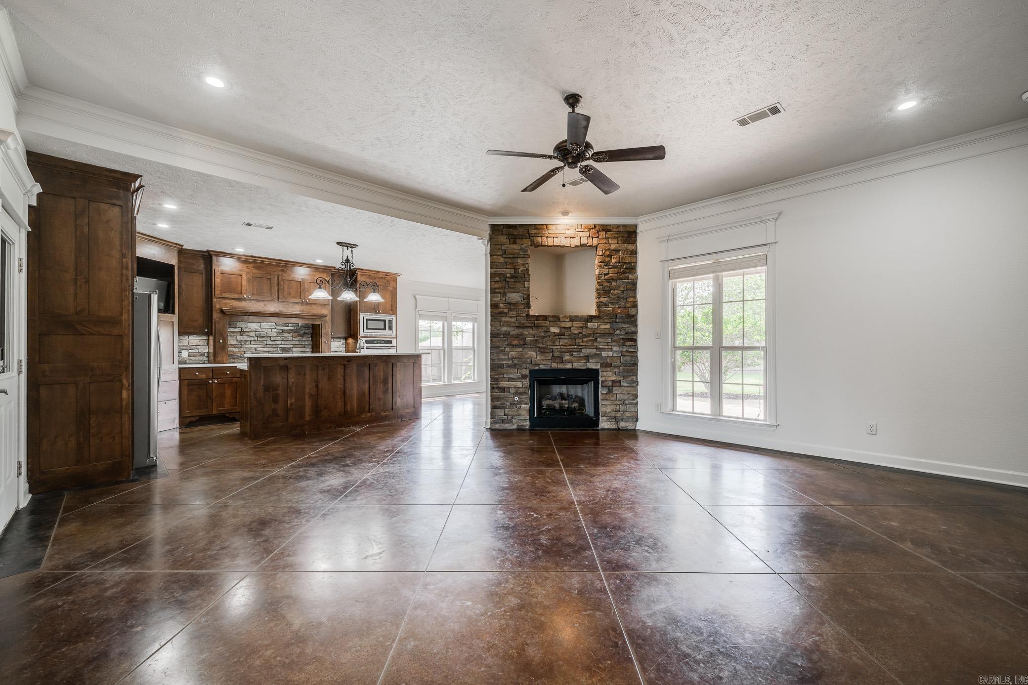 CHESTNUT MEADOWS - Residential