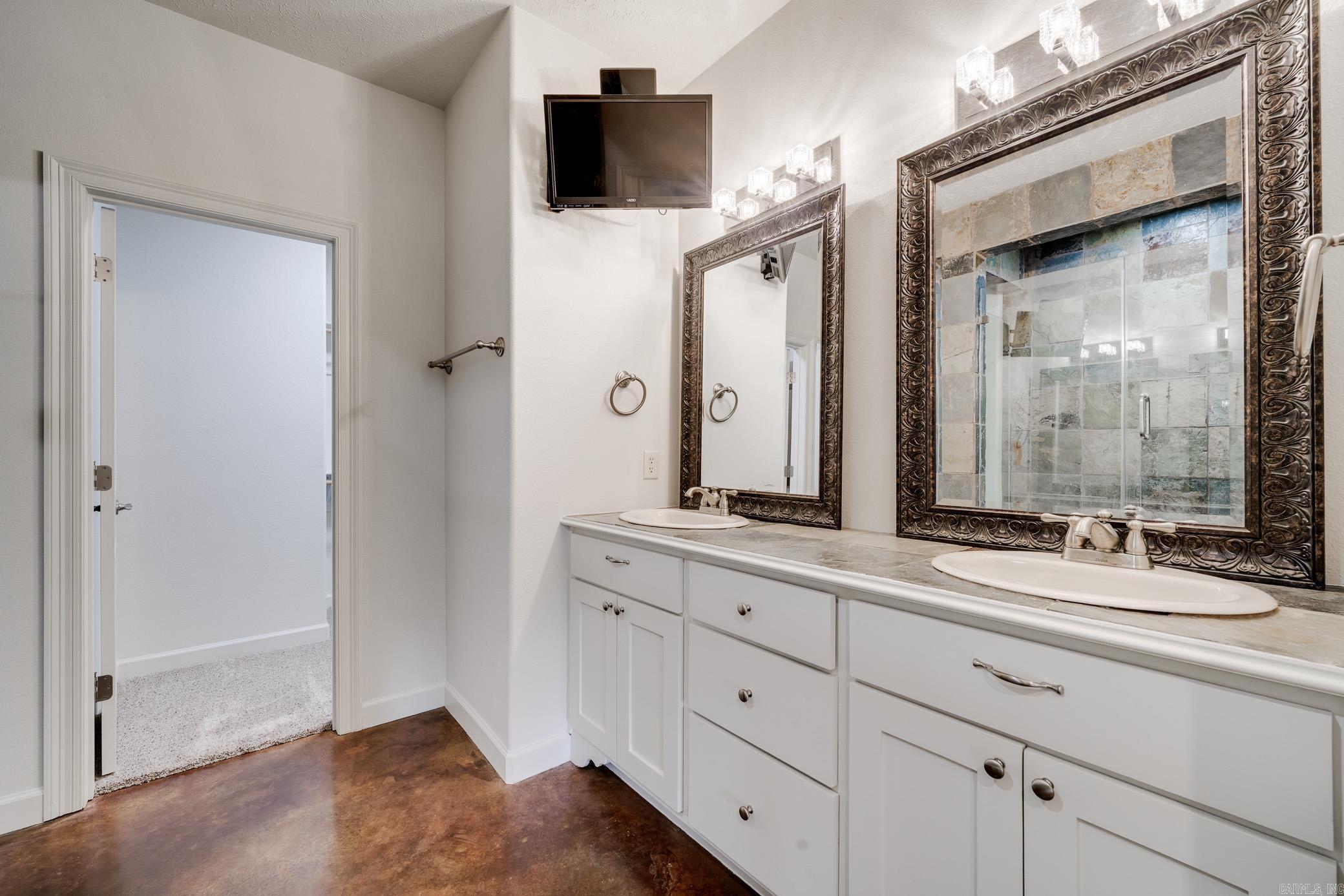 CHESTNUT MEADOWS - Residential