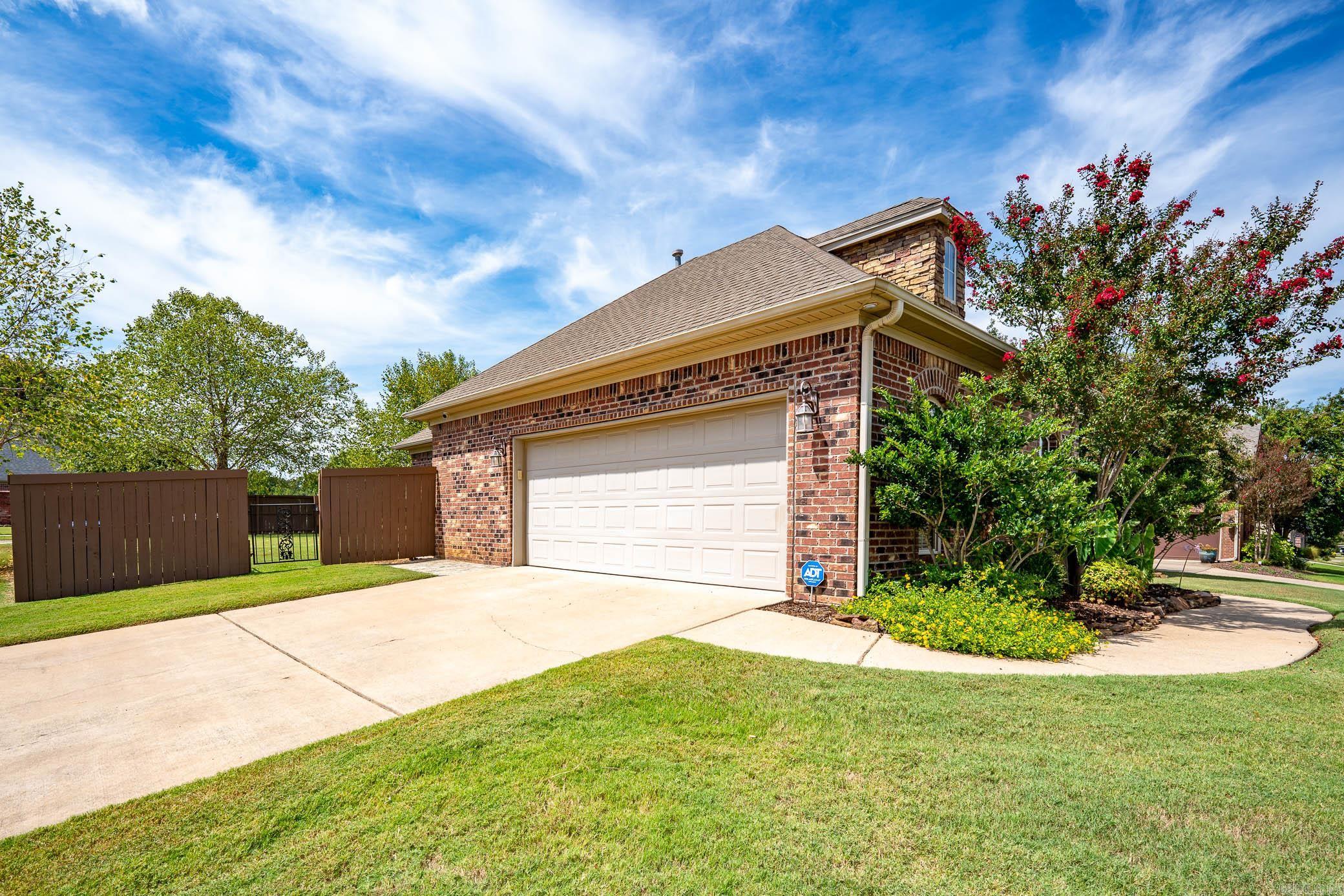 CHESTNUT MEADOWS - Residential