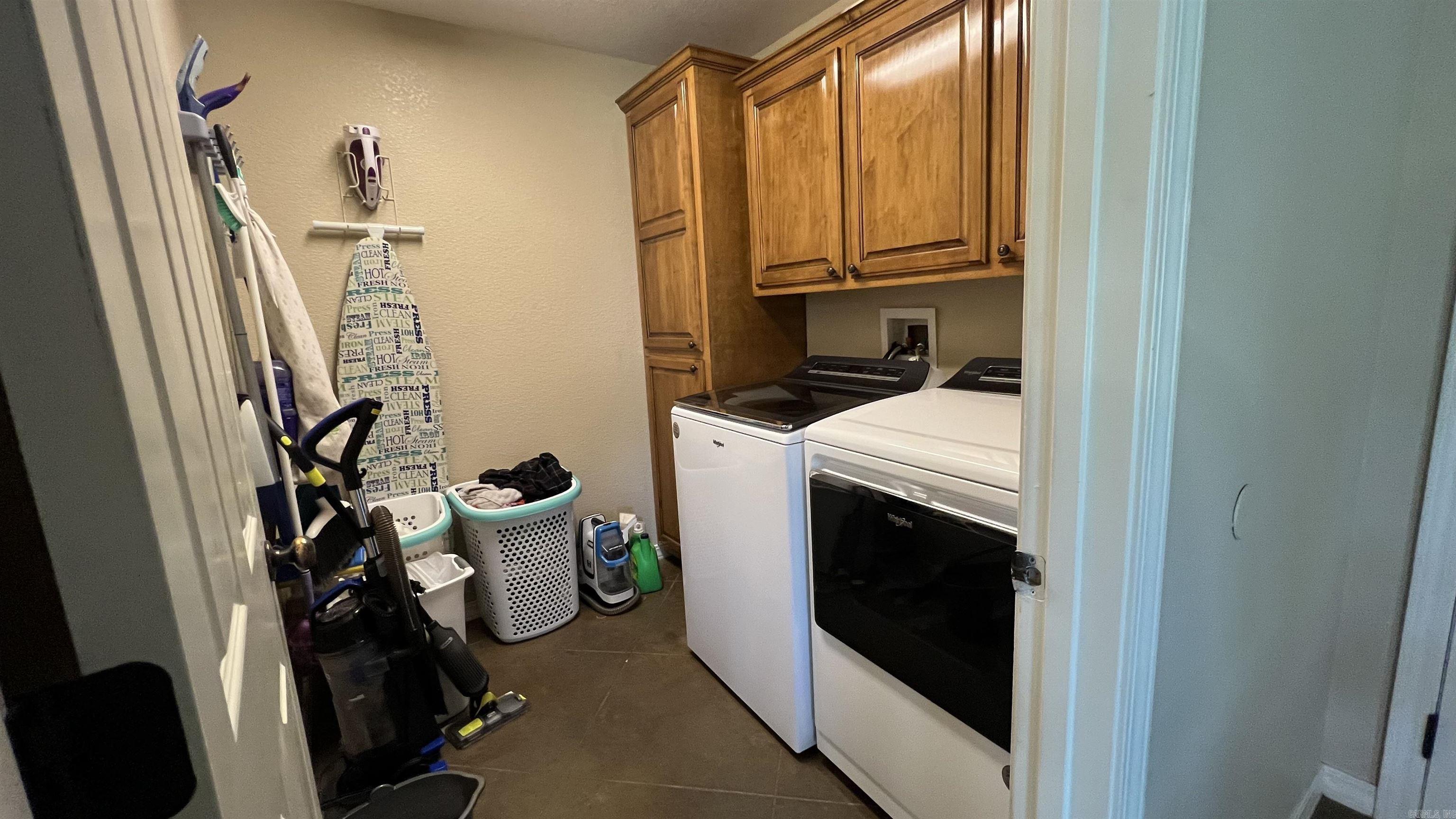 CEDAR RIDGE - Residential