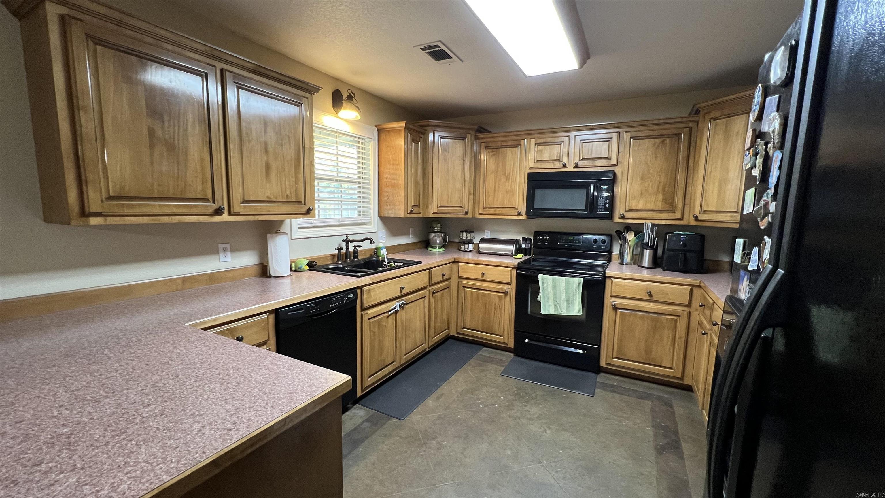 CEDAR RIDGE - Residential